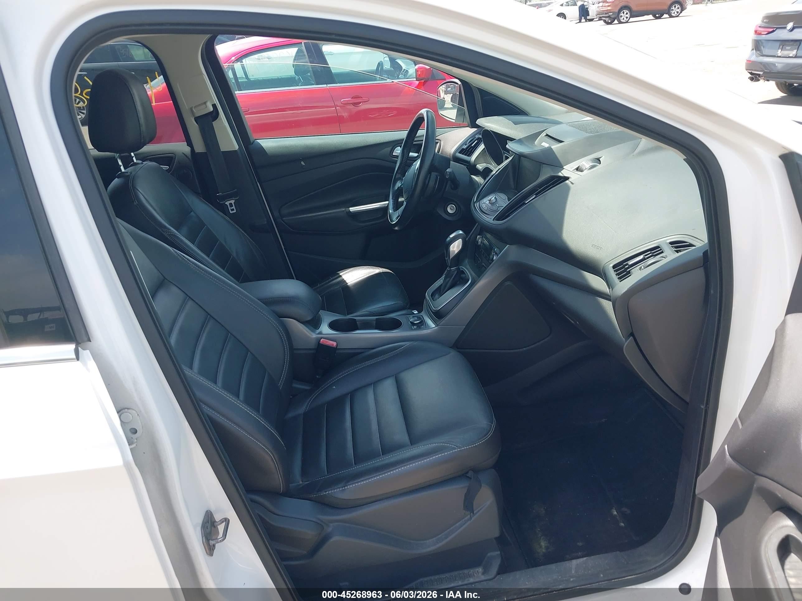 2013 Ford Escape Se Белый vin: 1FMCU0GXXDUD89731