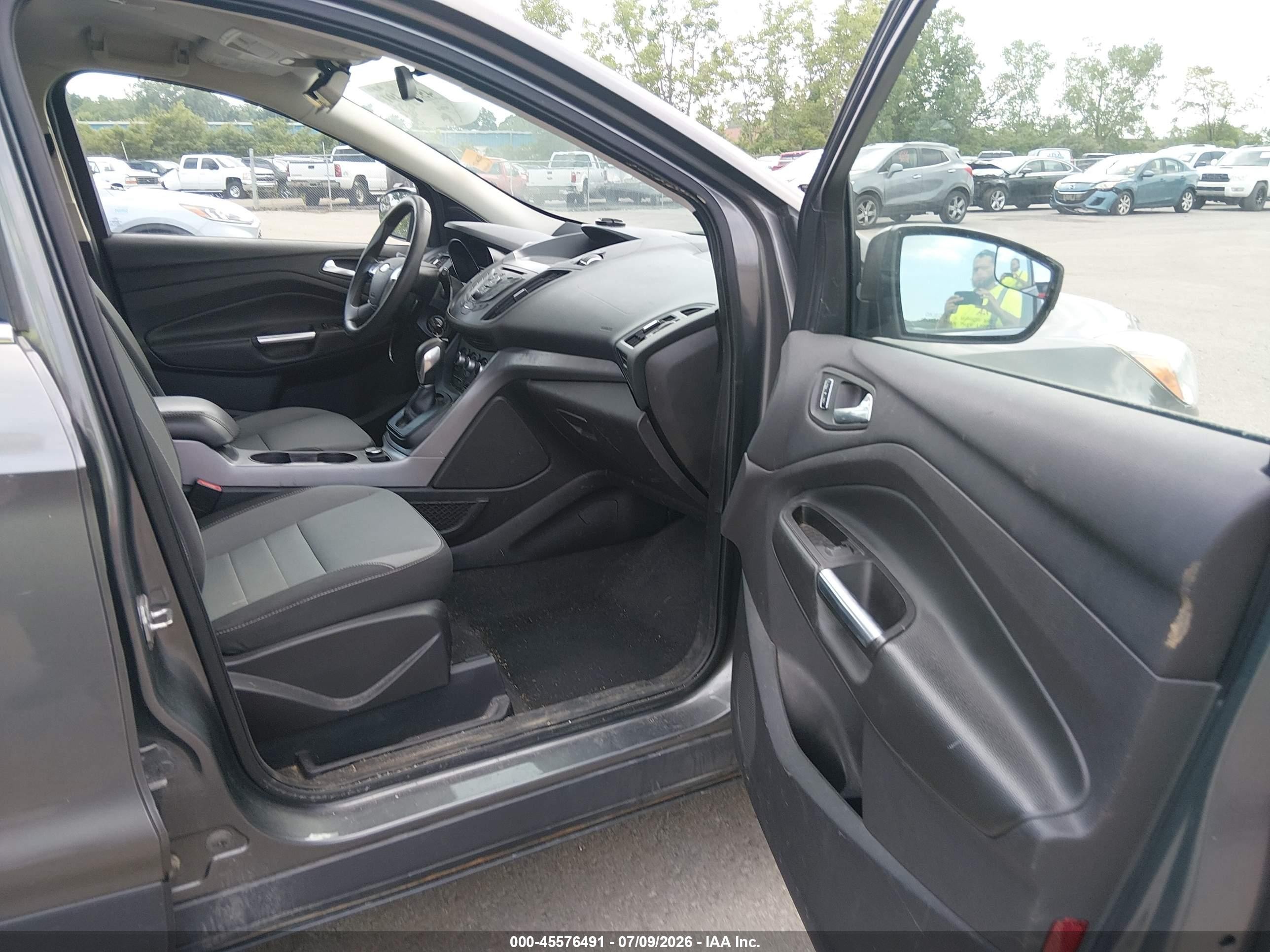 2014 Ford Escape Se Серый vin: 1FMCU0GXXEUD99466
