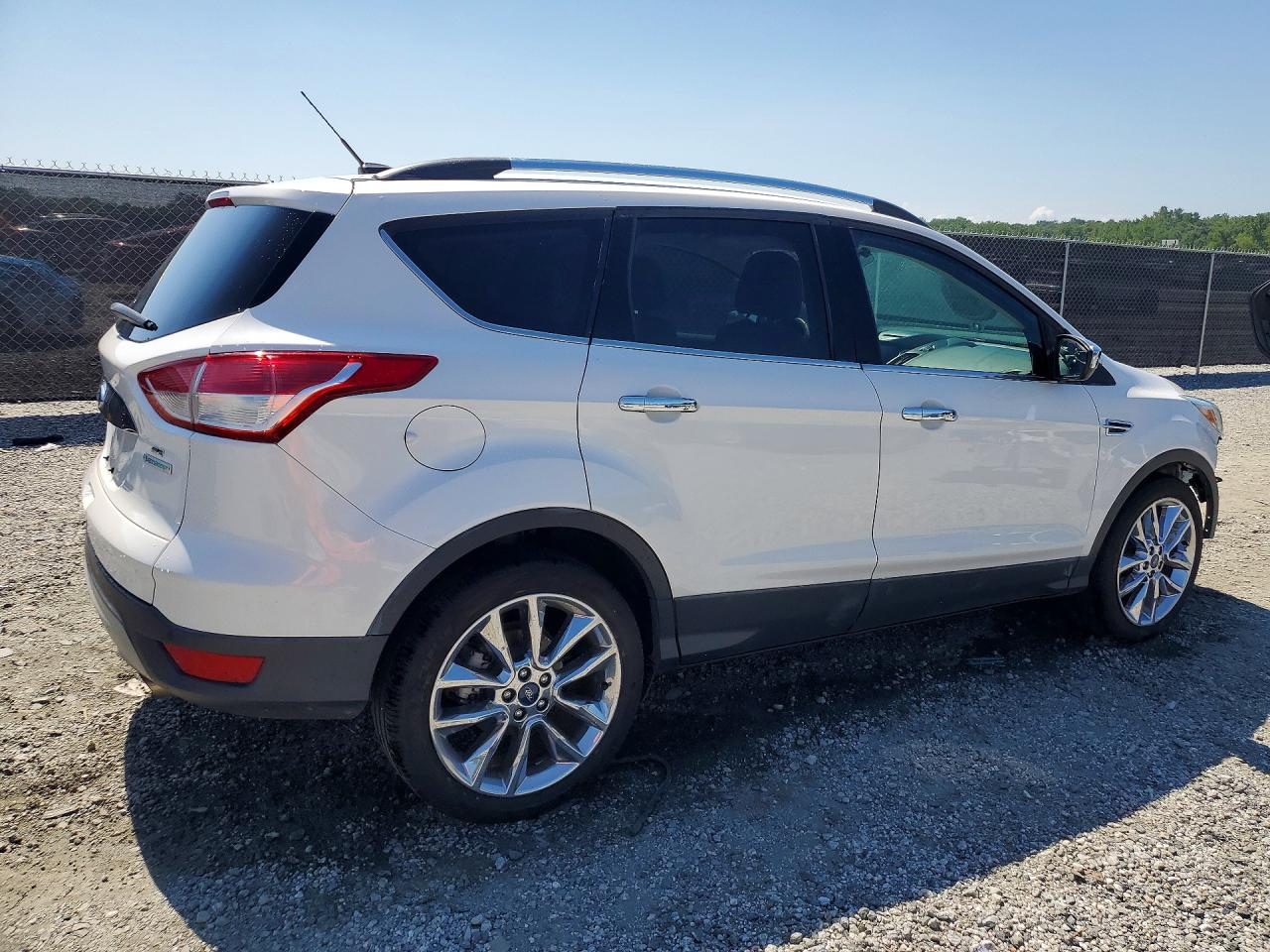 2015 Ford Escape Se Белый vin: 1FMCU0GXXFUA56805