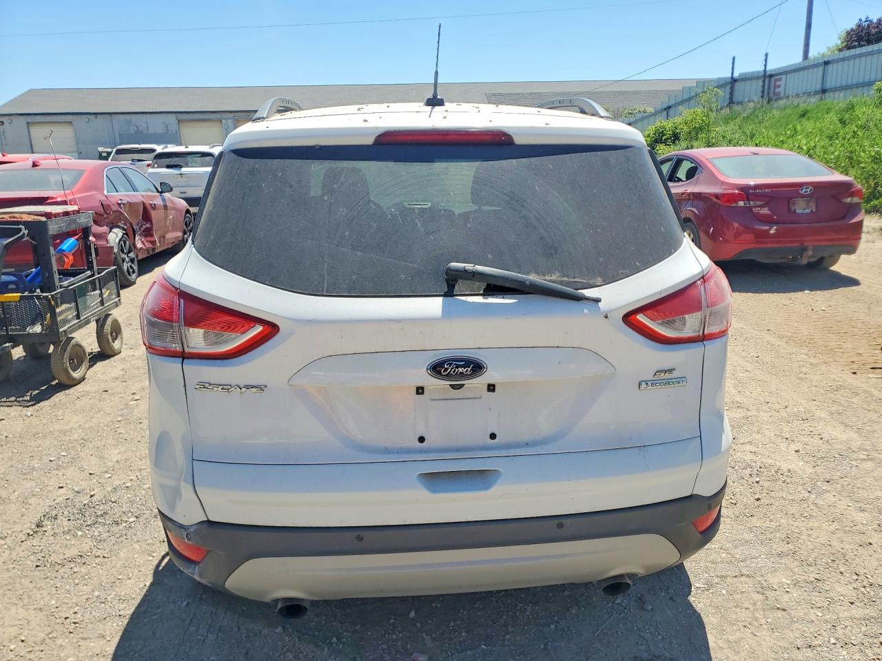 2015 Ford Escape Se White vin: 1FMCU0GXXFUB36556