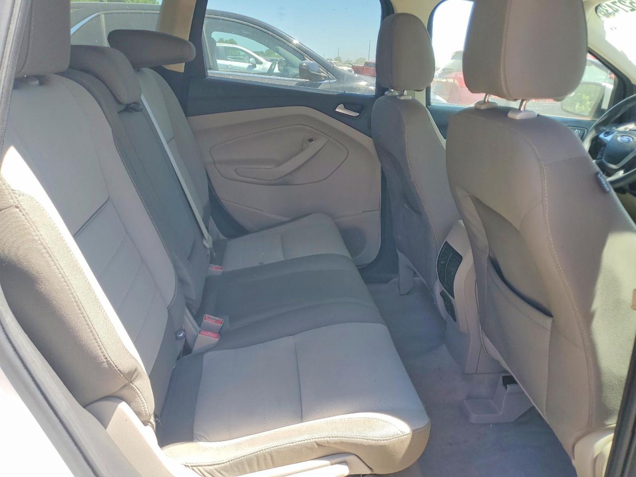 2015 Ford Escape Se White vin: 1FMCU0GXXFUB36556
