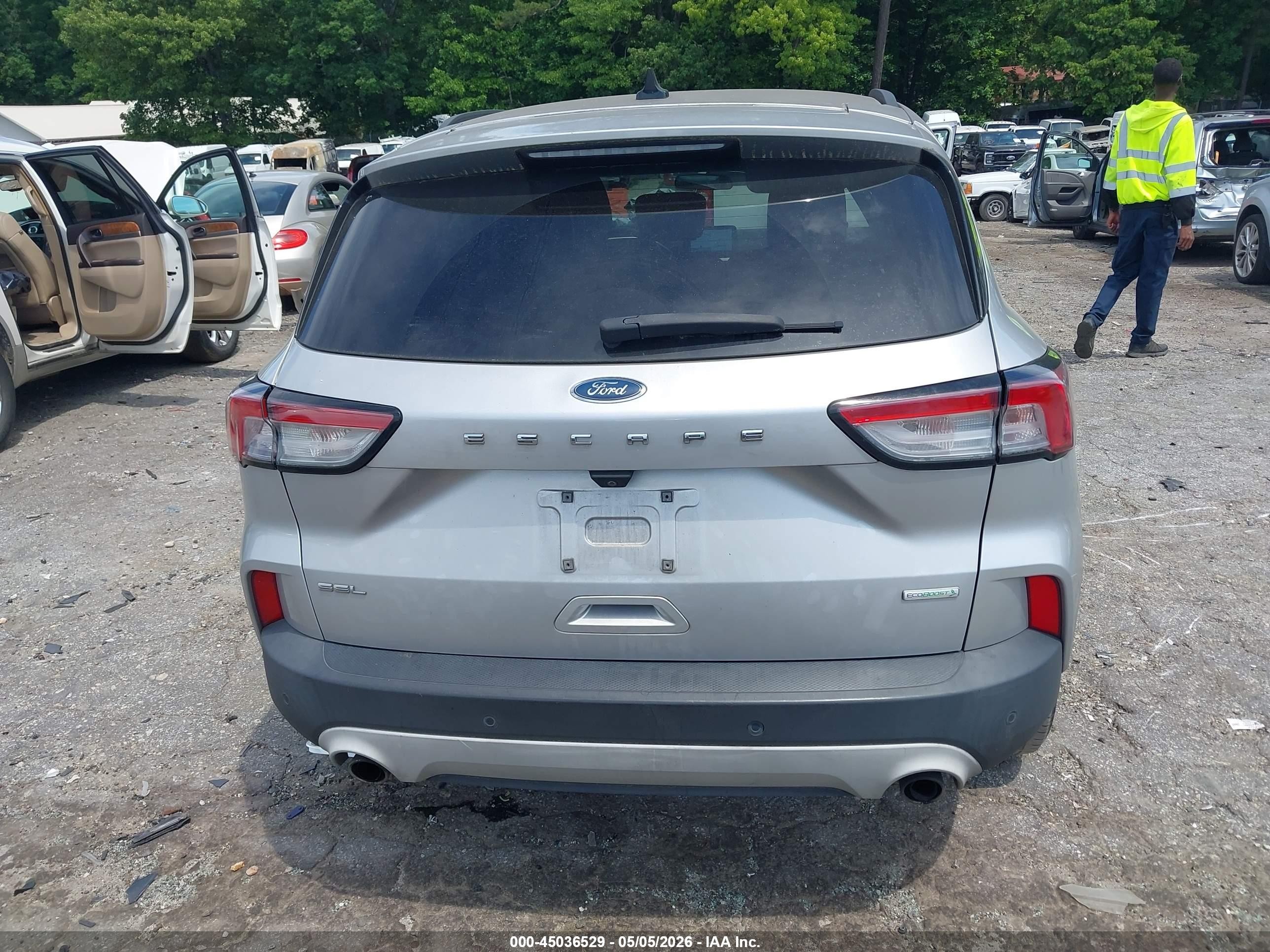 2020 Ford Escape Sel Серебряный vin: 1FMCU0H64LUA05382