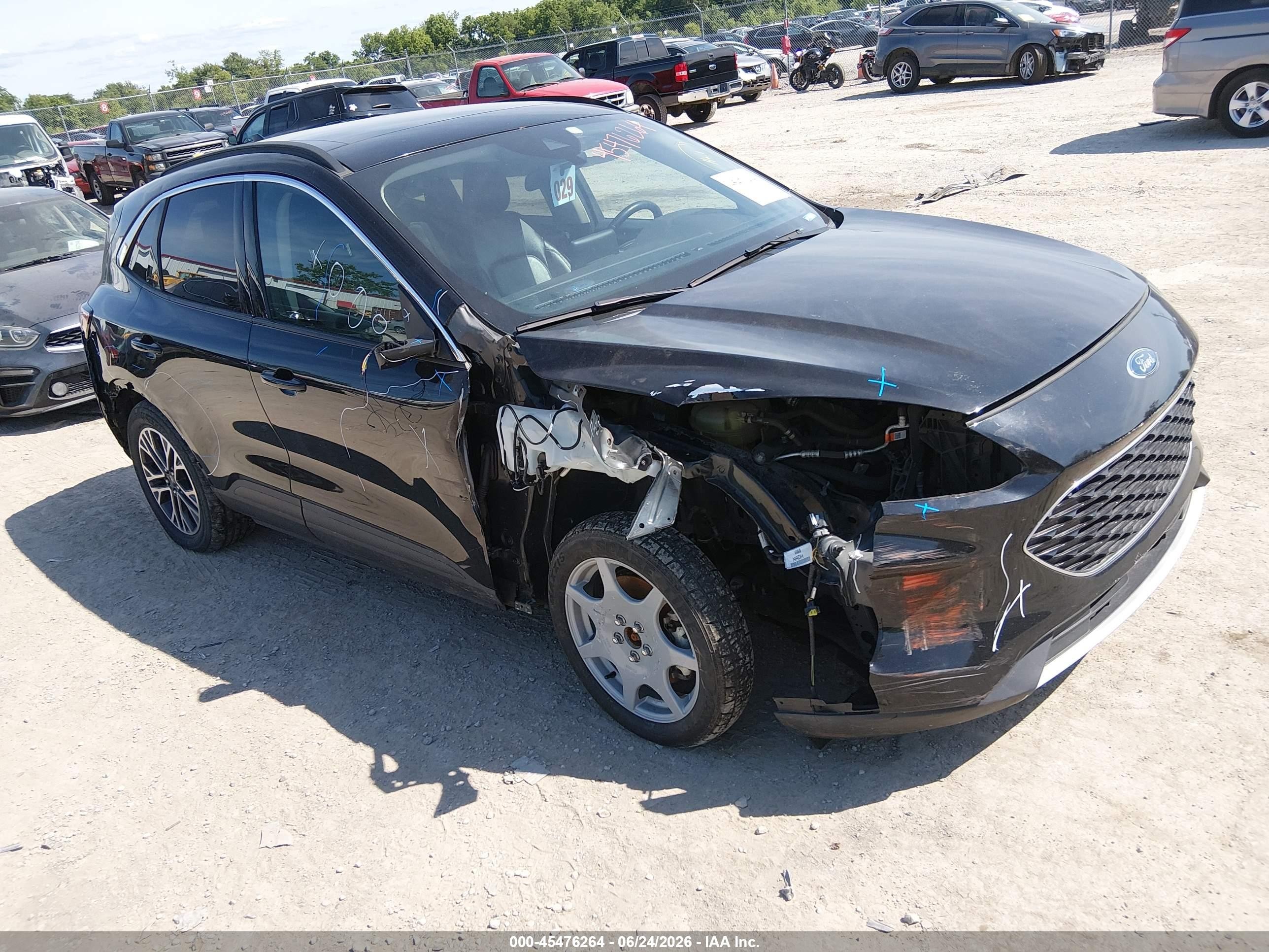 2020 Ford Escape Sel Черный vin: 1FMCU0H67LUB47032