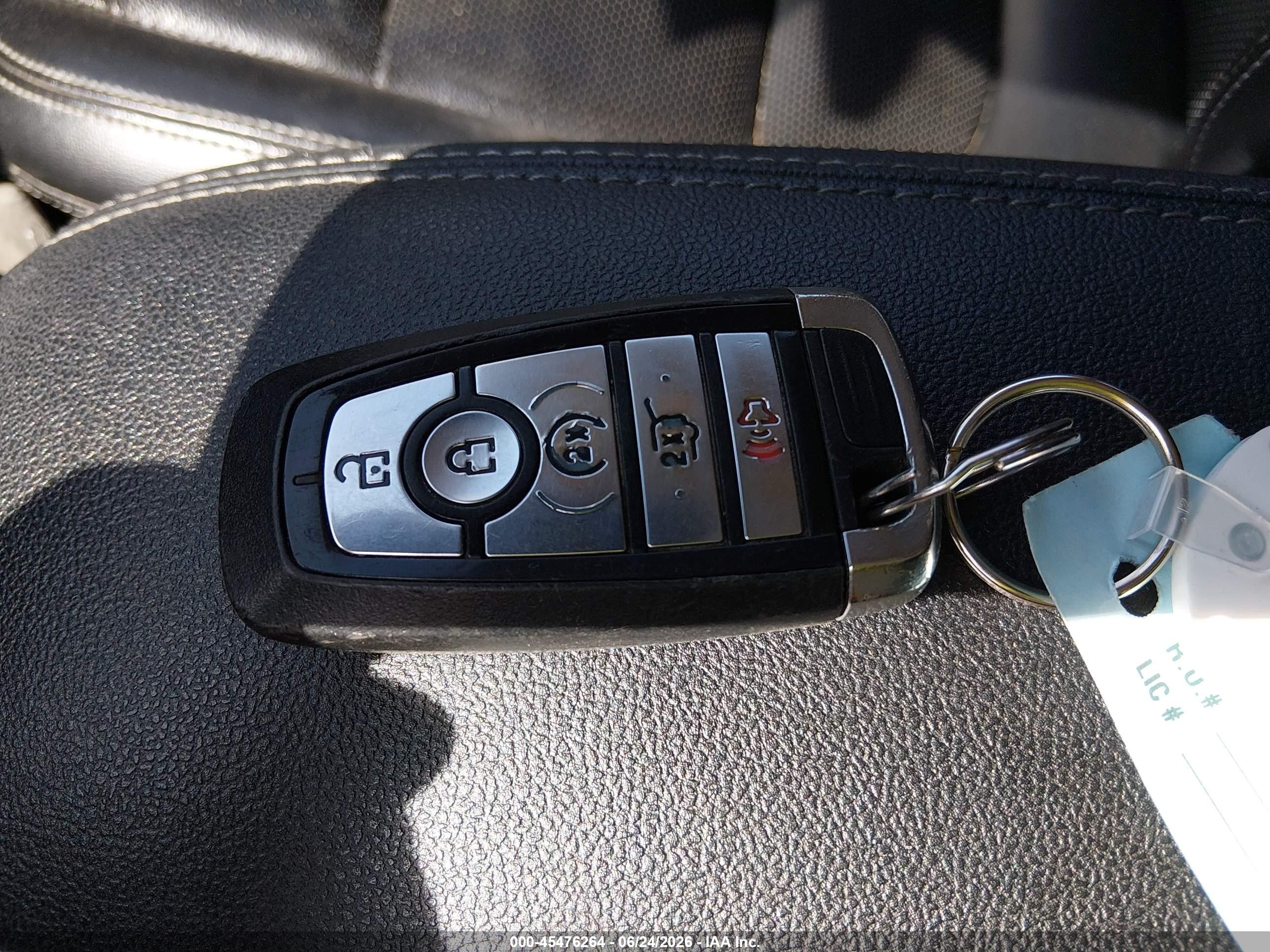 2020 Ford Escape Sel Черный vin: 1FMCU0H67LUB47032