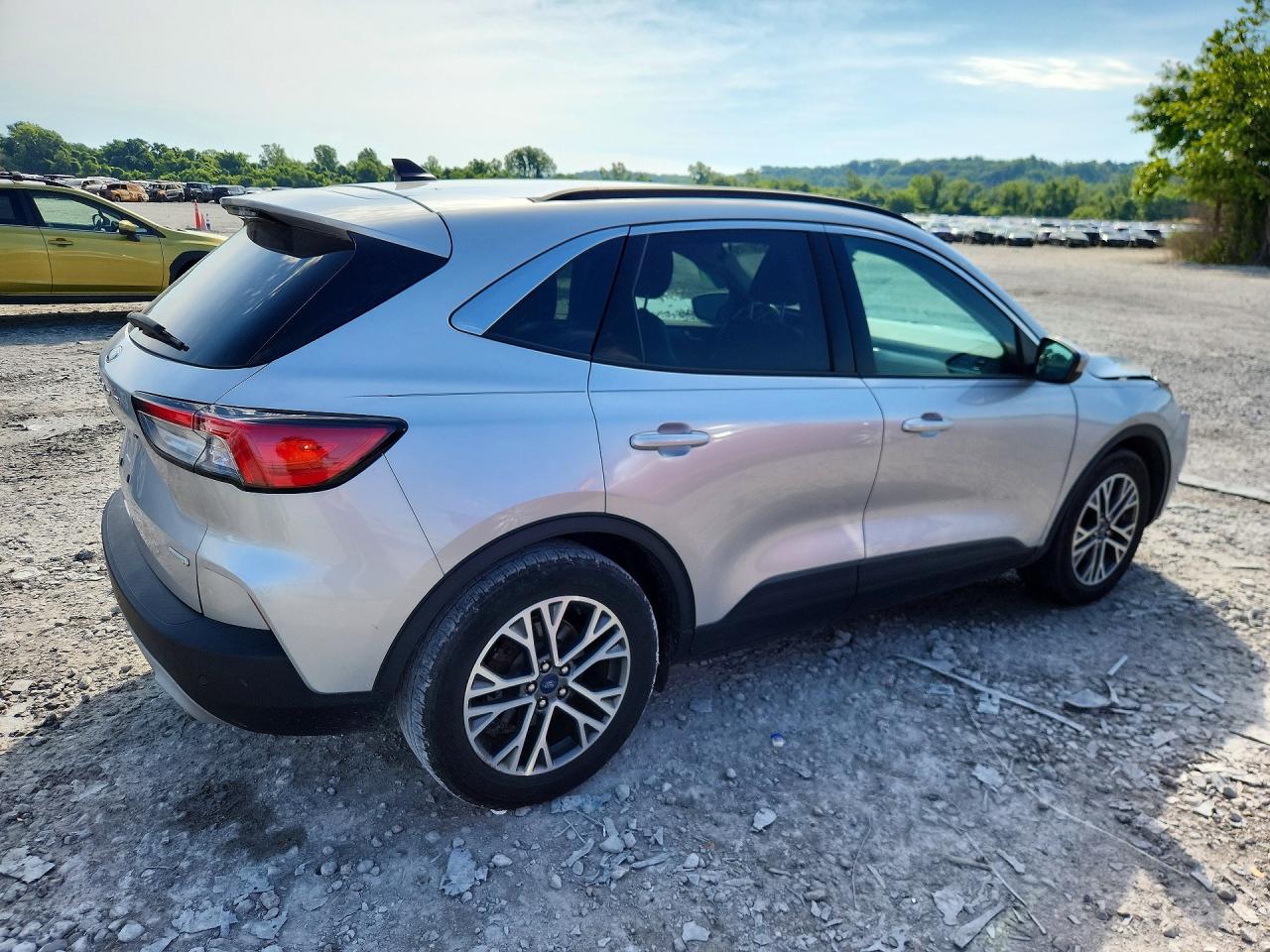 2020 Ford Escape Sel Silver vin: 1FMCU0H68LUB03797