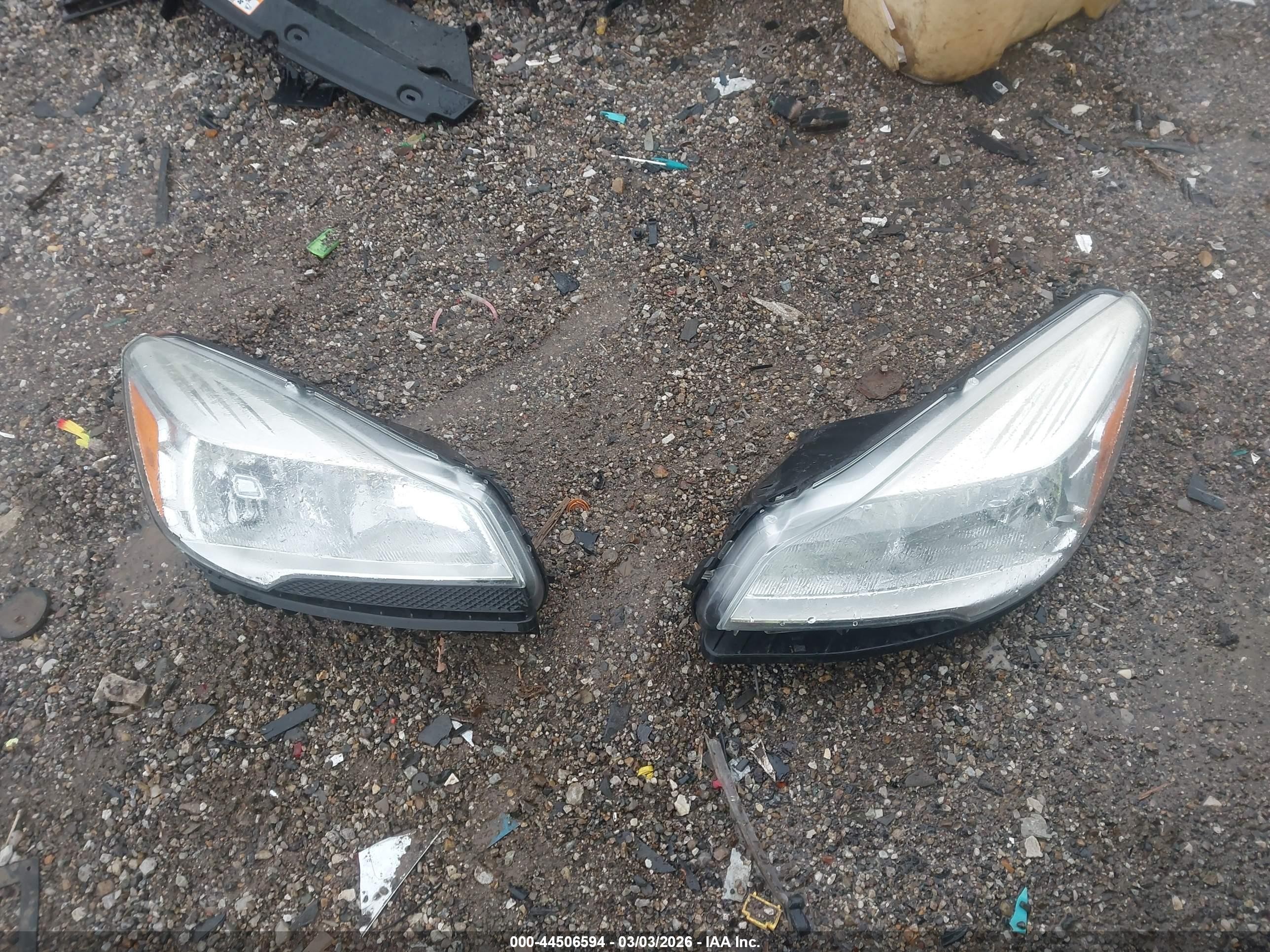 2013 Ford Escape Sel Light Blue vin: 1FMCU0H91DUC42567