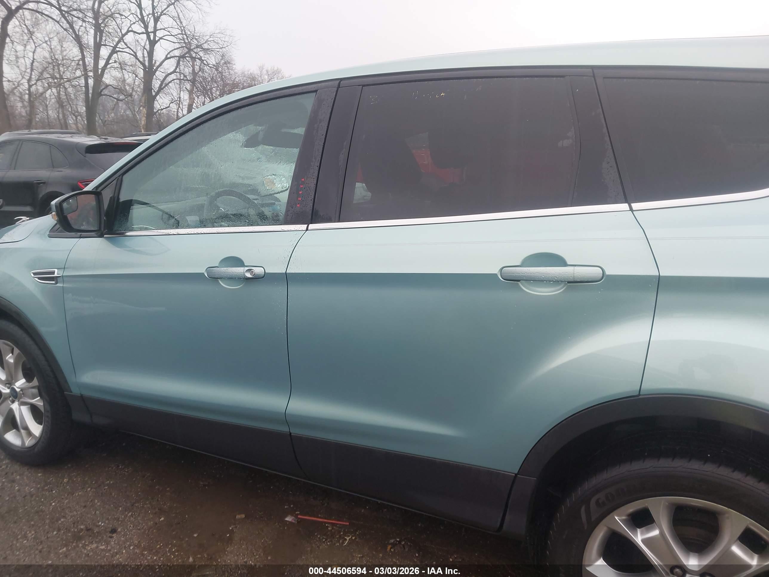 2013 Ford Escape Sel Light Blue vin: 1FMCU0H91DUC42567