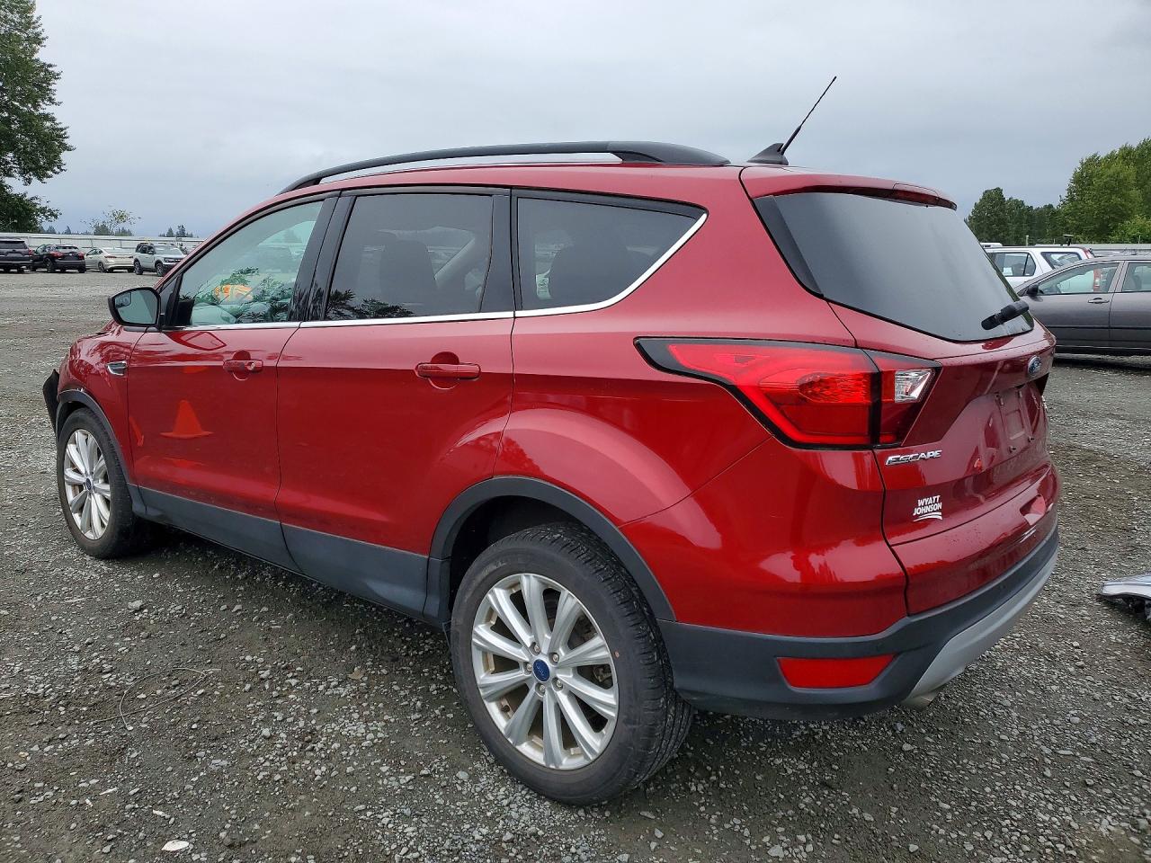 2019 Ford Escape Sel Red vin: 1FMCU0HD1KUA88959