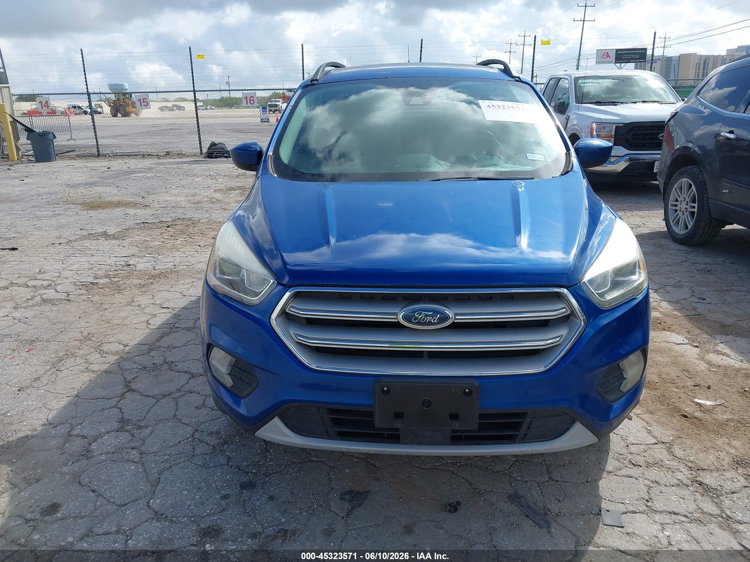 2018 Ford Escape Sel Blue vin: 1FMCU0HD3JUB85451