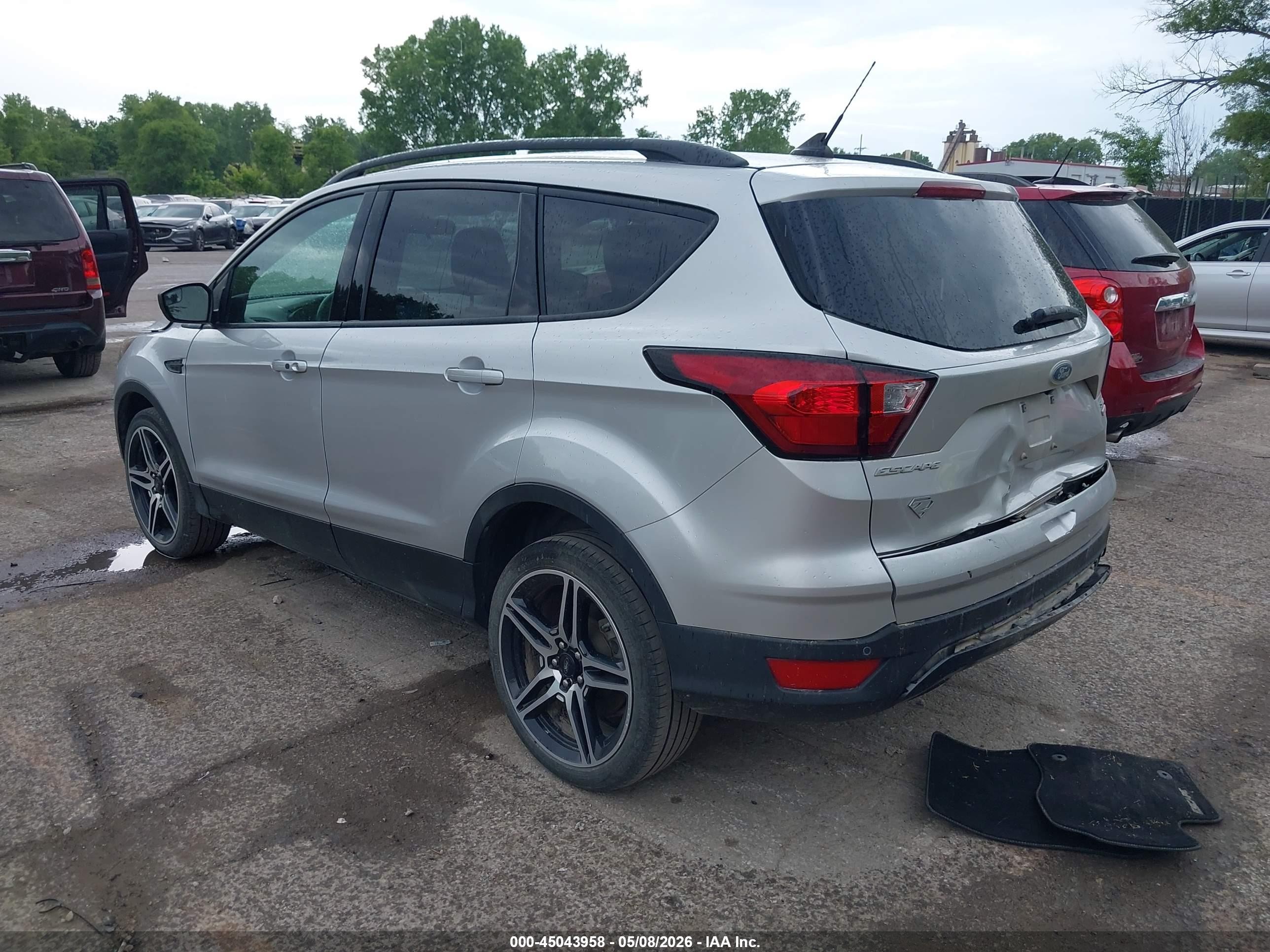 2019 Ford Escape Sel Серебряный vin: 1FMCU0HD3KUA71421