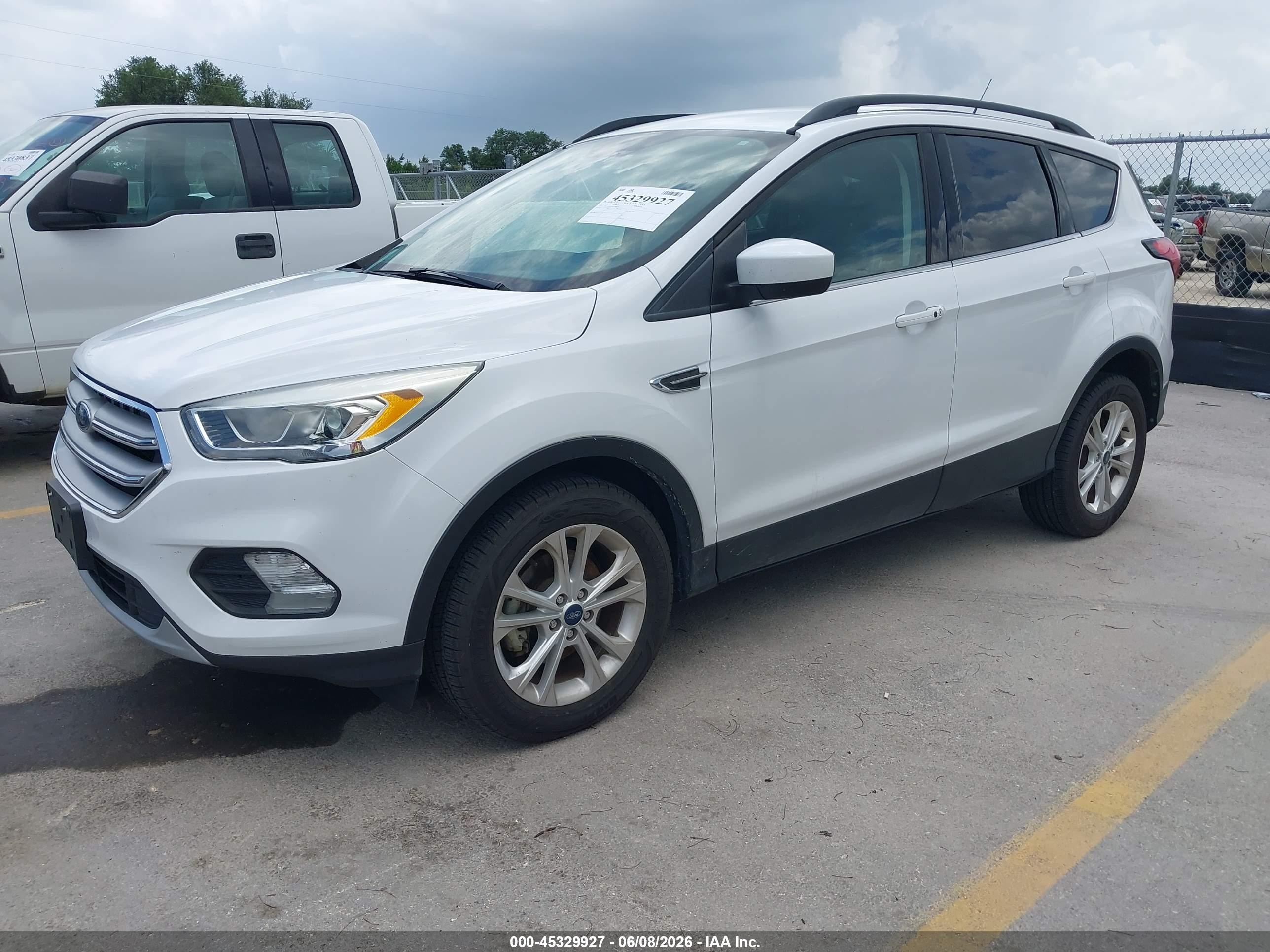 2019 Ford Escape Sel White vin: 1FMCU0HD3KUB00982