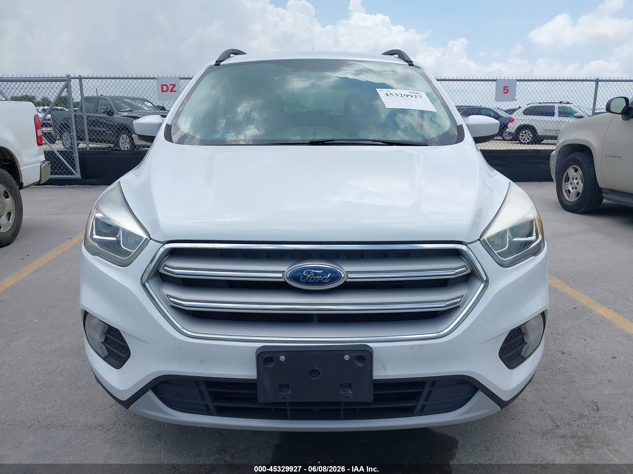 2019 Ford Escape Sel White vin: 1FMCU0HD3KUB00982