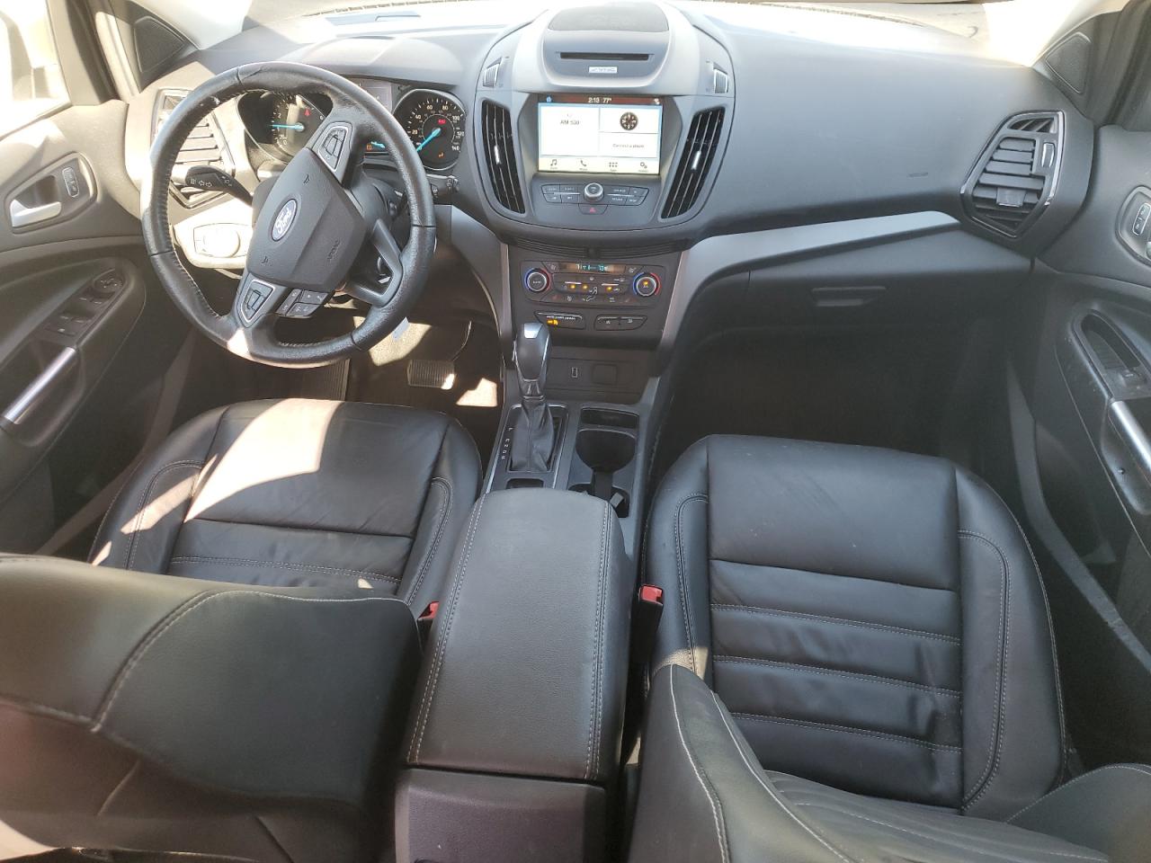 2018 Ford Escape Sel Beige vin: 1FMCU0HD6JUA21577