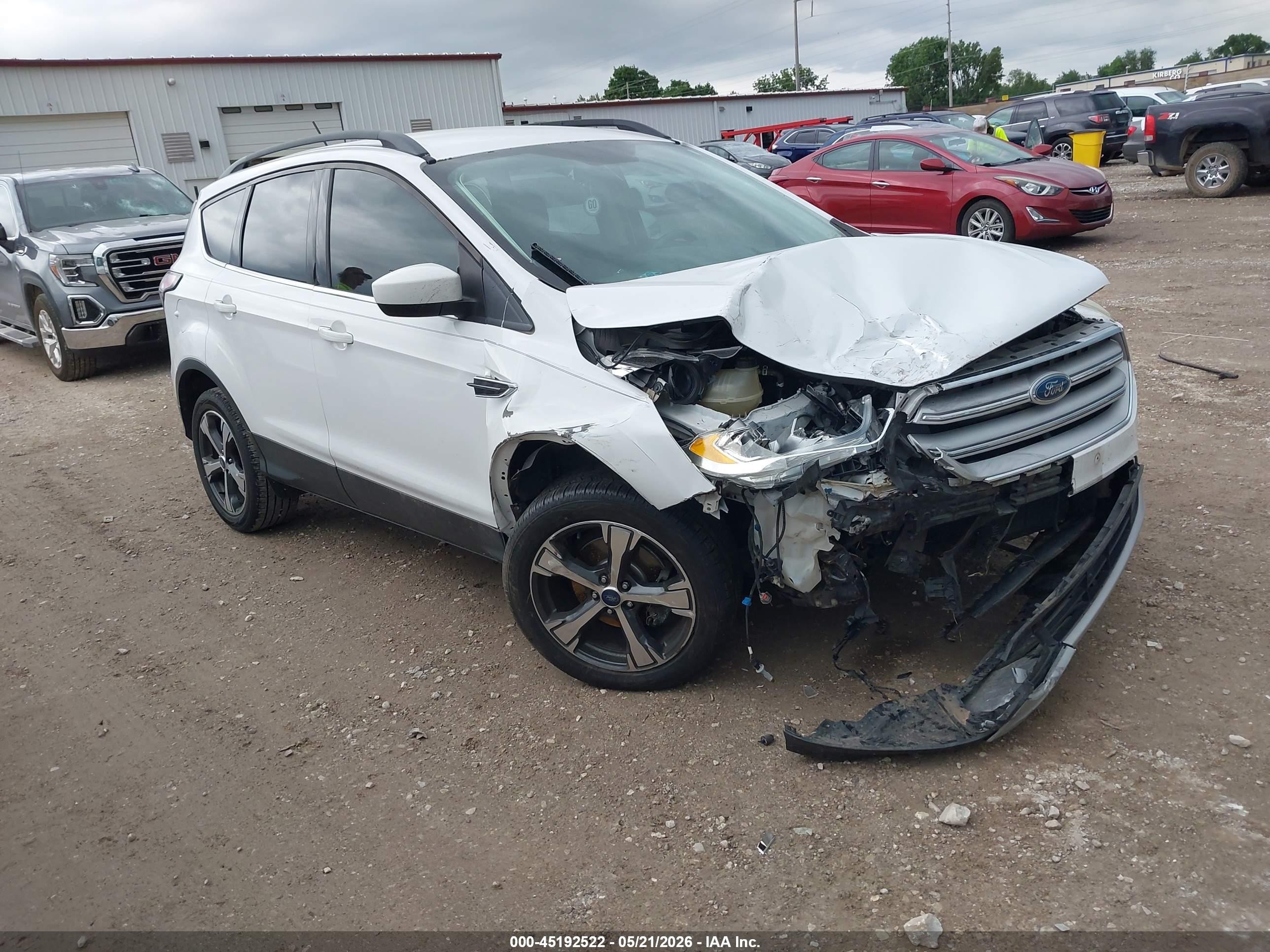 2018 Ford Escape Sel White vin: 1FMCU0HD7JUB05486