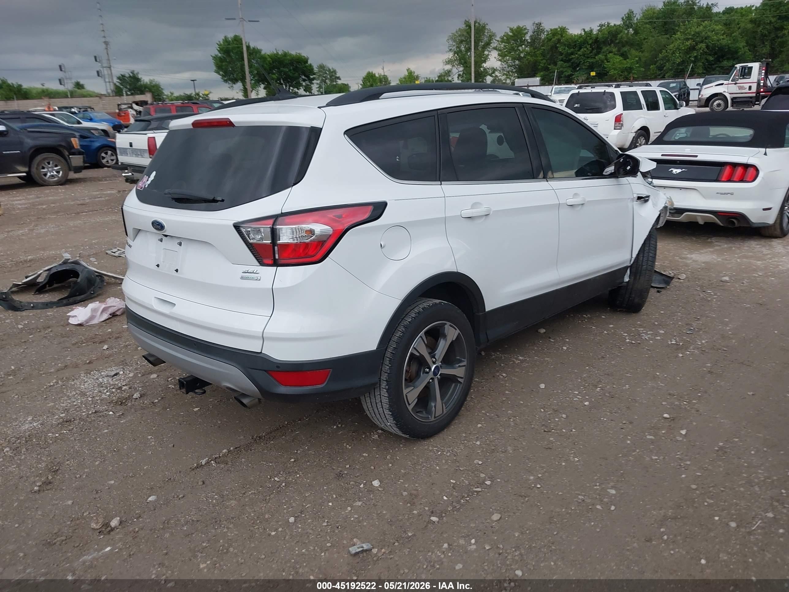2018 Ford Escape Sel White vin: 1FMCU0HD7JUB05486