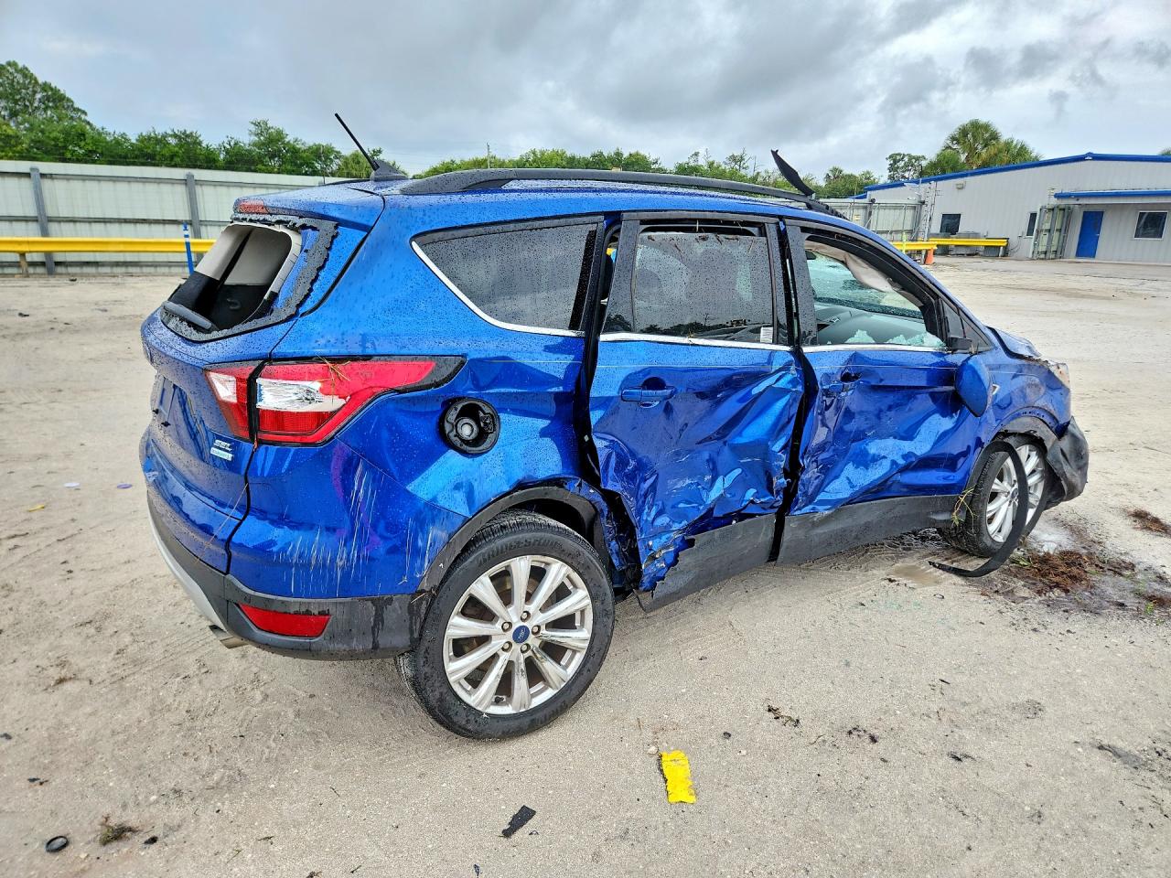 2019 Ford Escape Sel Blue vin: 1FMCU0HDXKUB48365