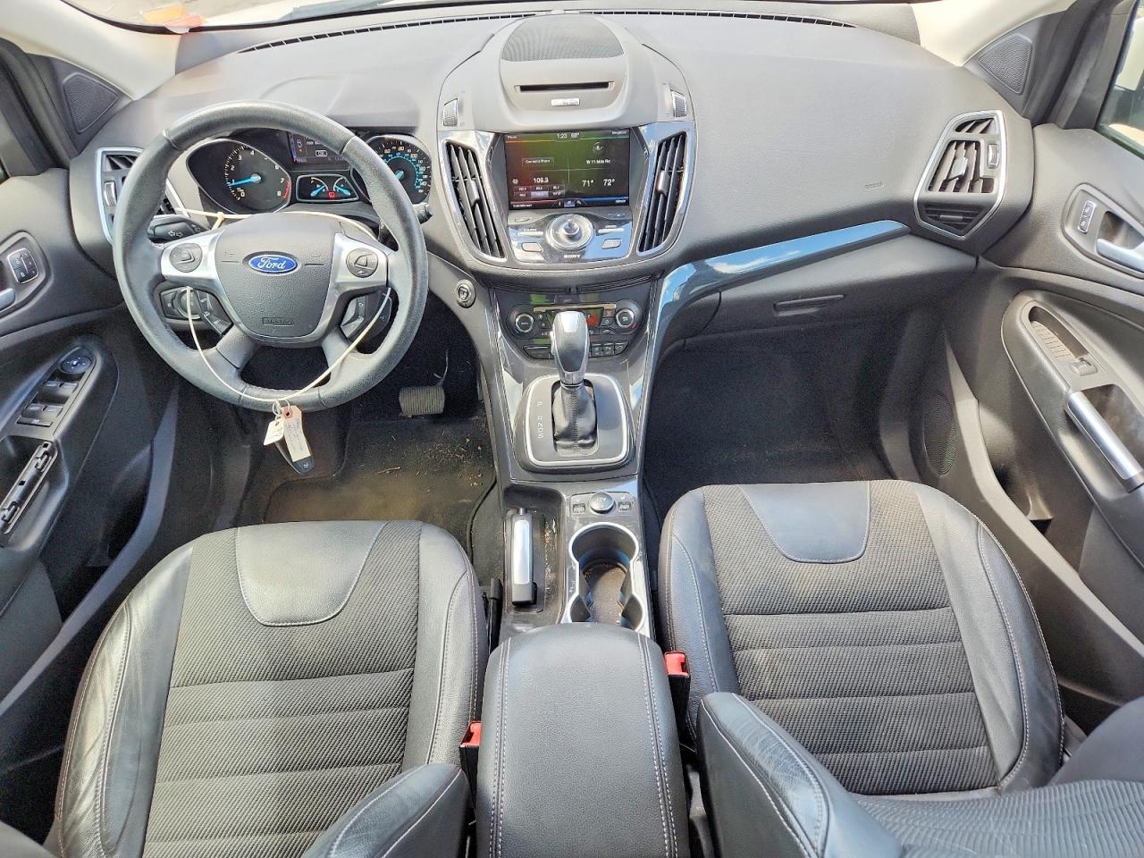 2013 Ford Escape Titanium White vin: 1FMCU0J90DUA99525