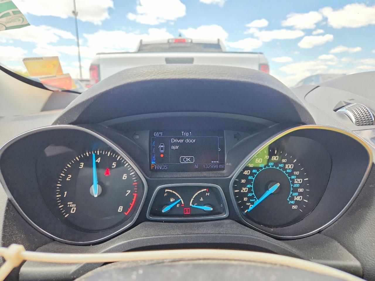 2013 Ford Escape Titanium White vin: 1FMCU0J90DUA99525