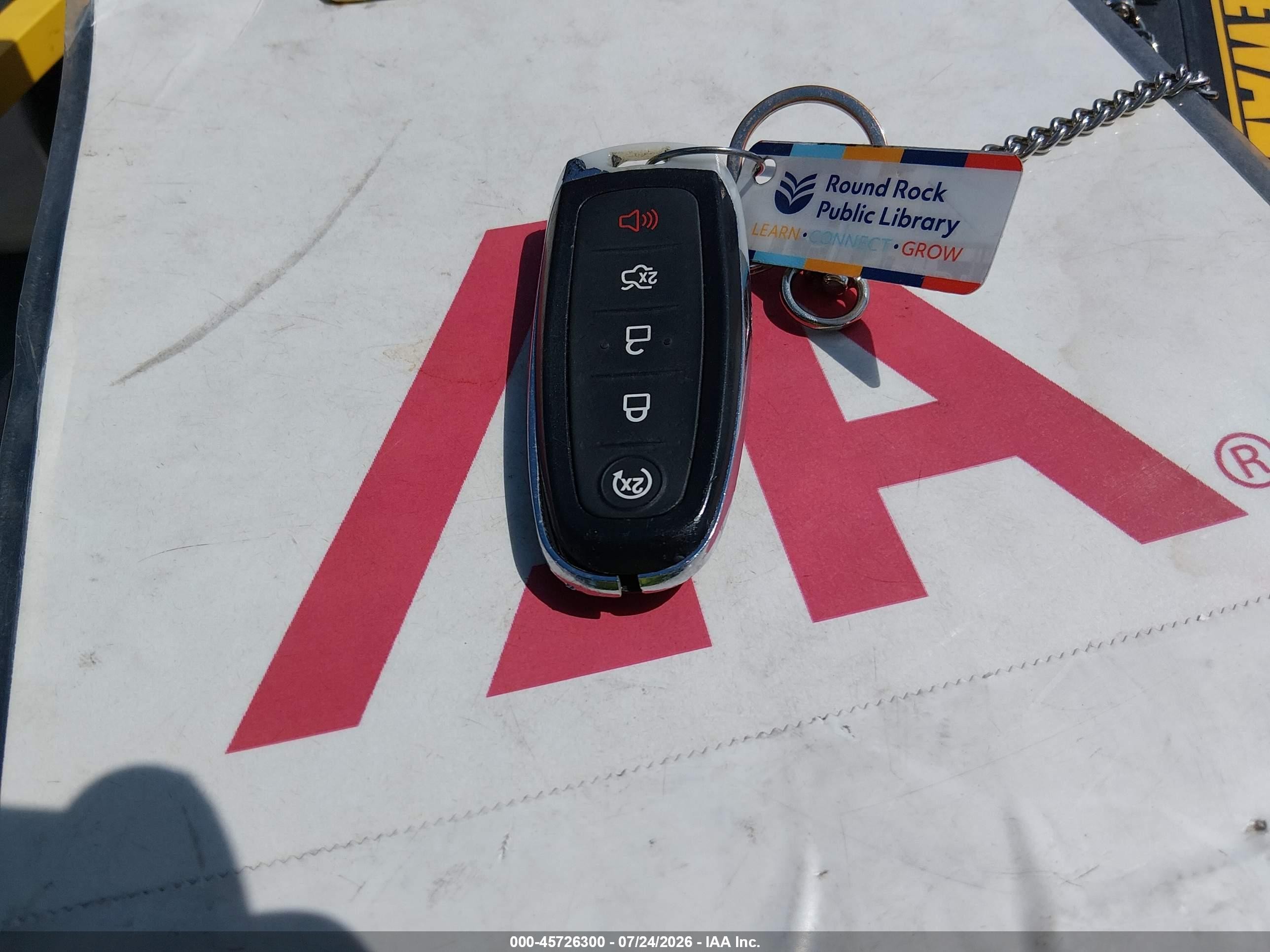 2013 Ford Escape Titanium White vin: 1FMCU0J90DUB14878