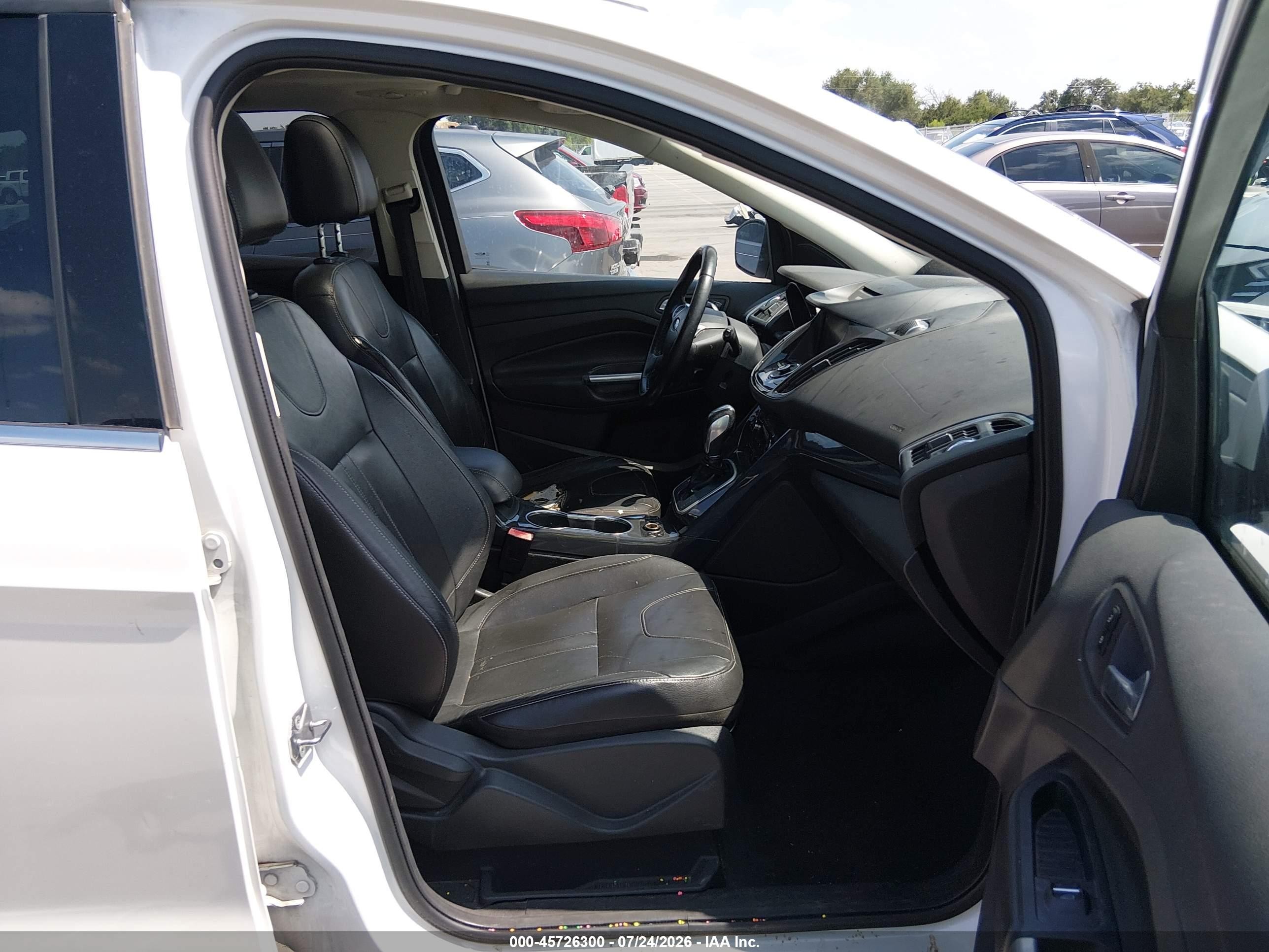 2013 Ford Escape Titanium White vin: 1FMCU0J90DUB14878