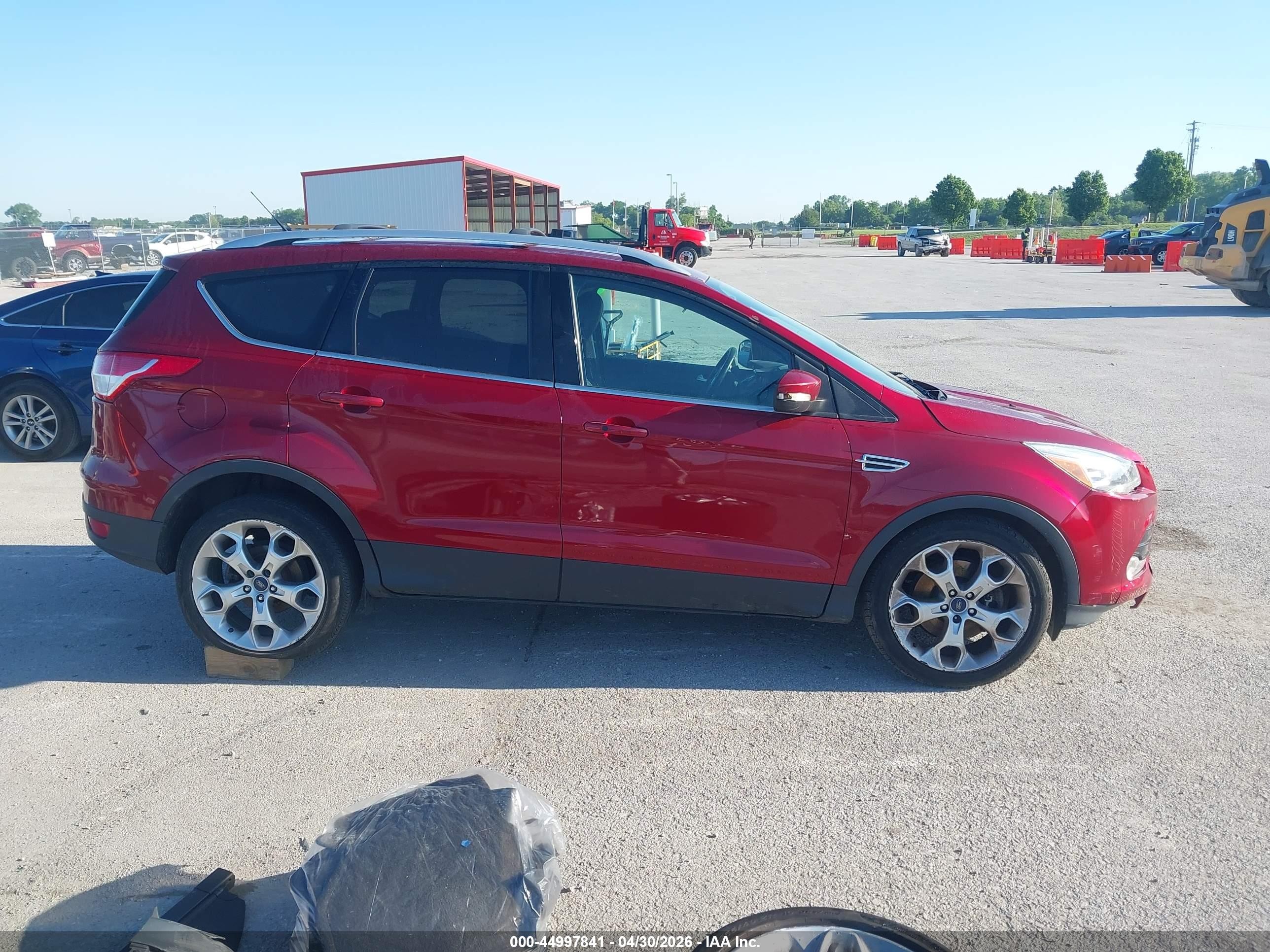2013 Ford Escape Titanium Red vin: 1FMCU0J90DUD77677