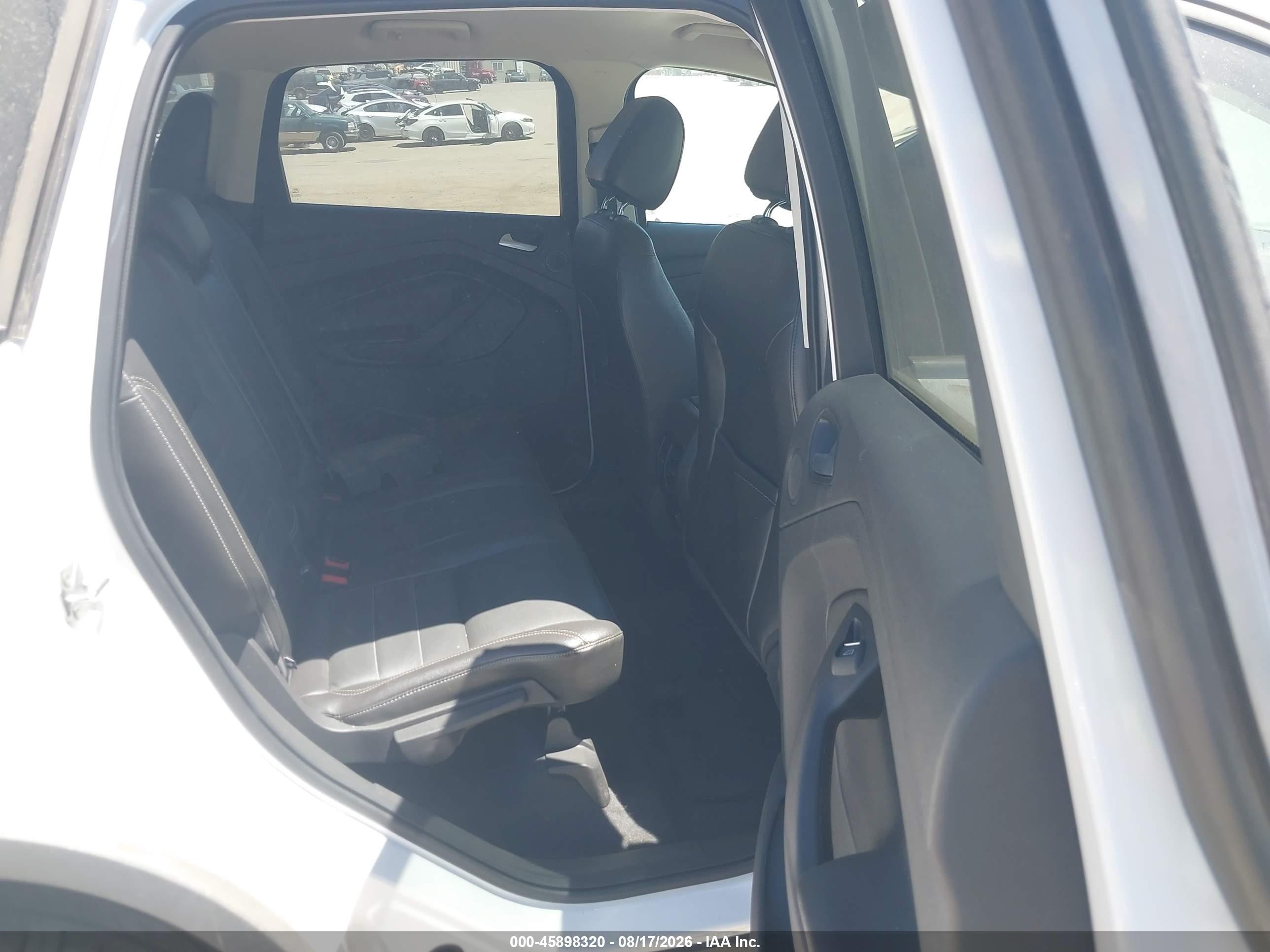 2014 Ford Escape Titanium White vin: 1FMCU0J90EUA15835