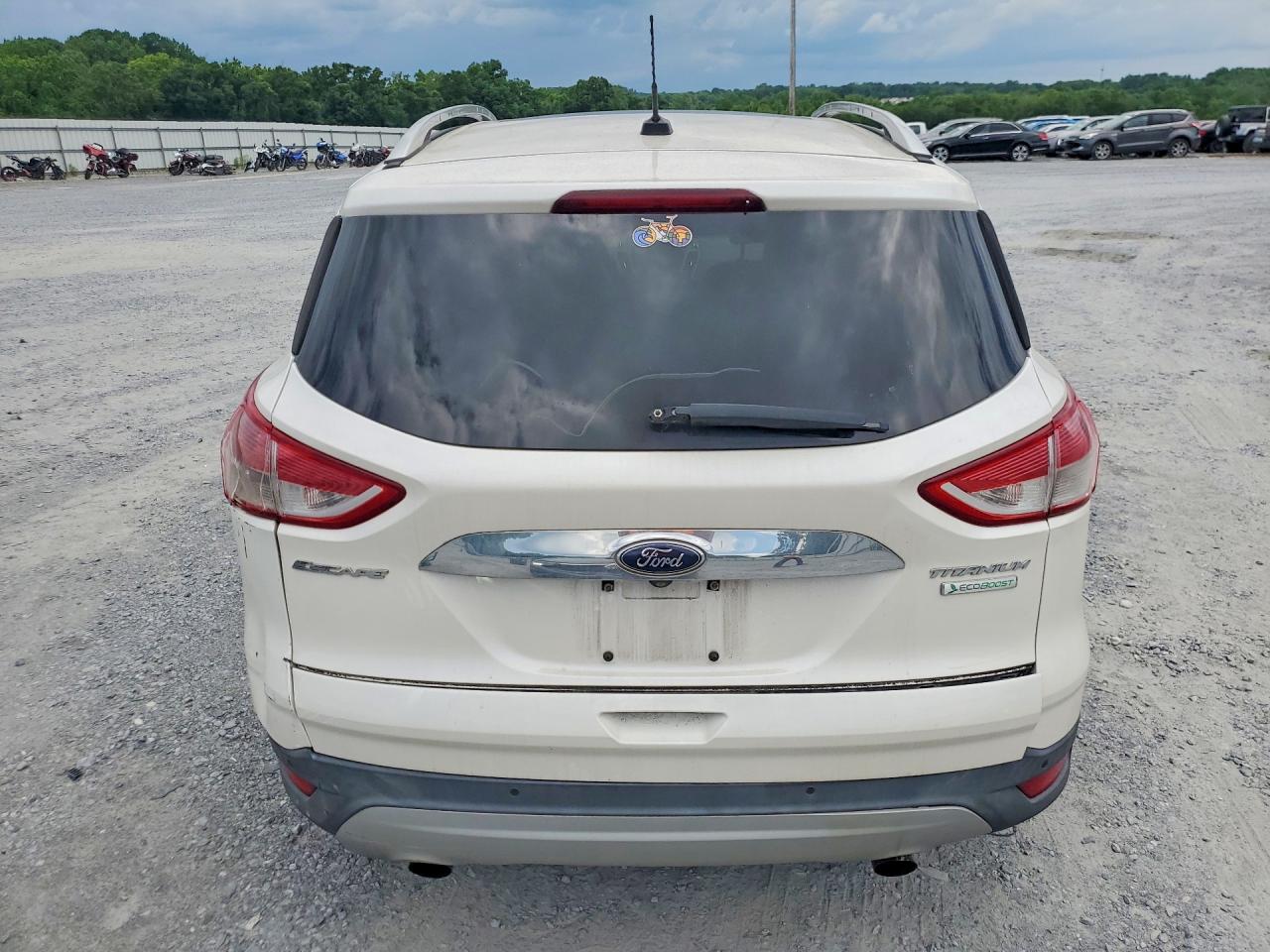 2014 Ford Escape Titanium White vin: 1FMCU0J90EUA26897