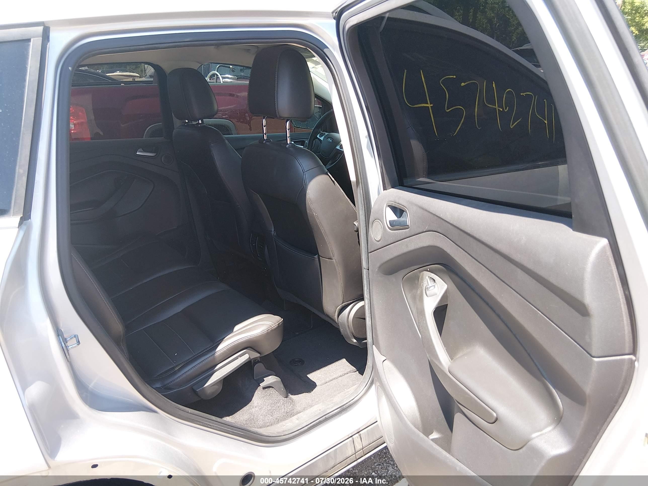 2014 Ford Escape Titanium Silver vin: 1FMCU0J90EUB31682