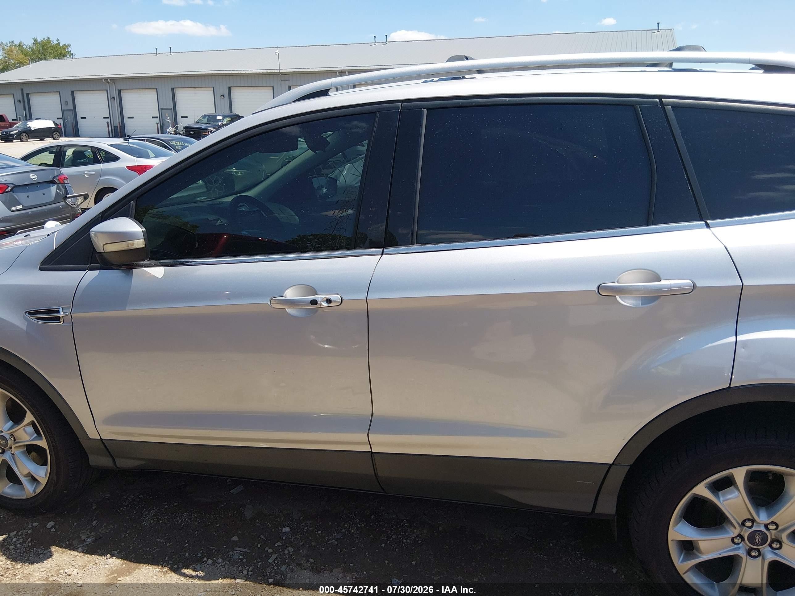 2014 Ford Escape Titanium Silver vin: 1FMCU0J90EUB31682