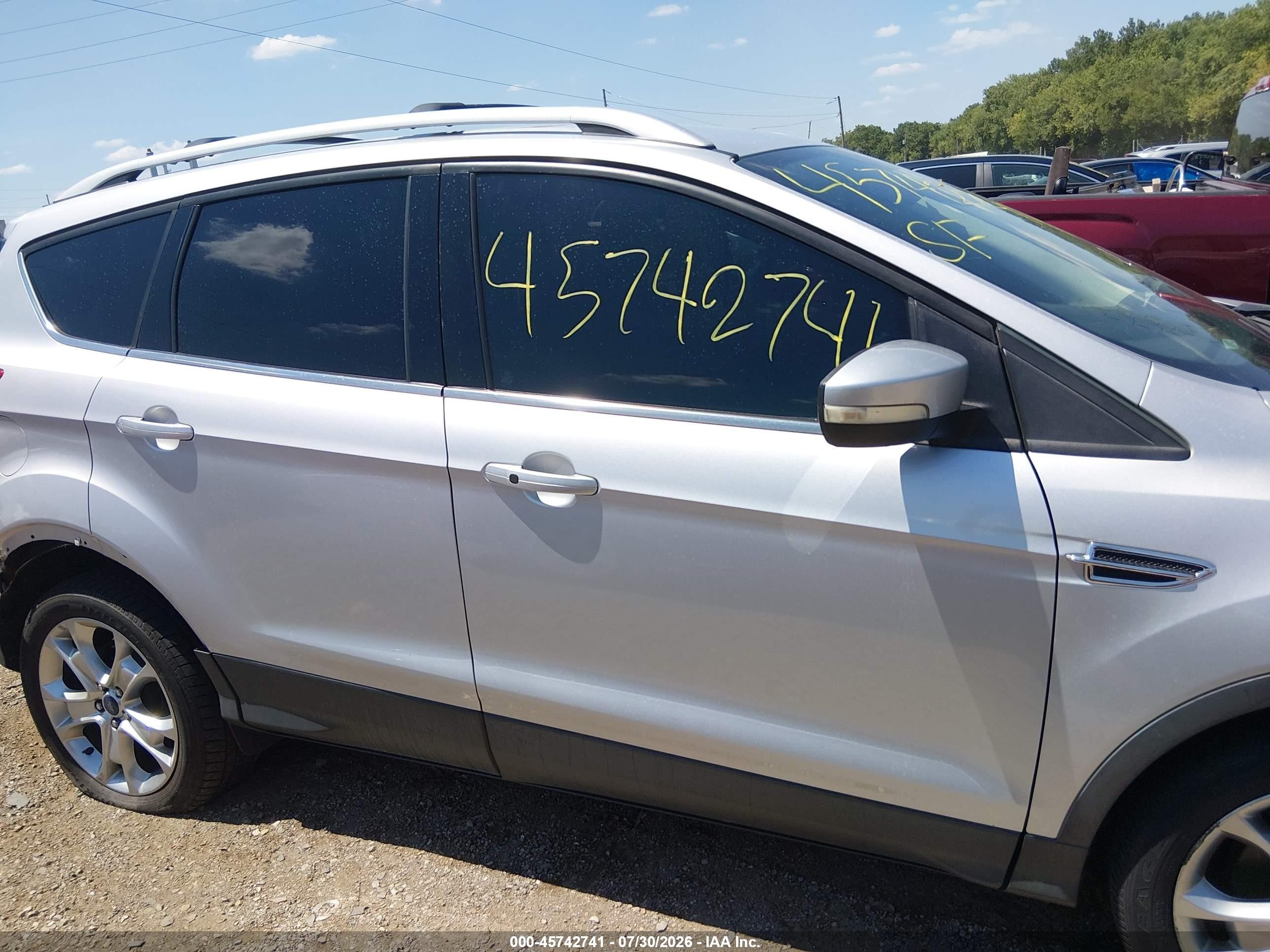 2014 Ford Escape Titanium Silver vin: 1FMCU0J90EUB31682
