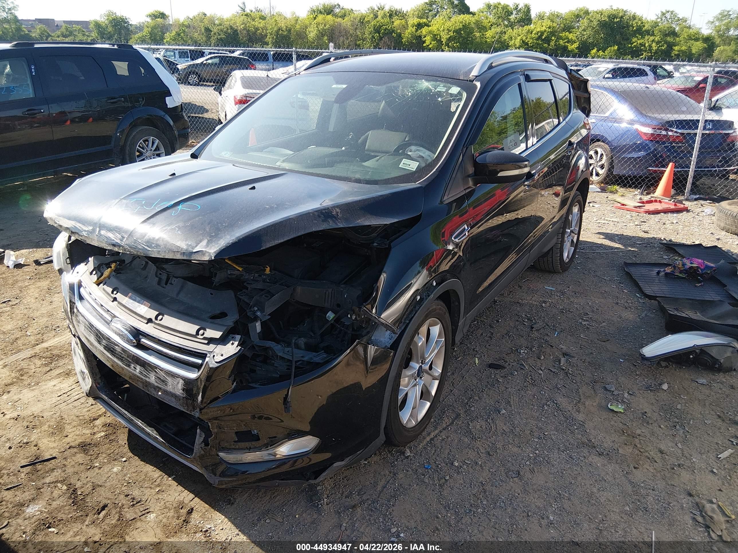 2014 Ford Escape Titanium Черный vin: 1FMCU0J90EUC18594