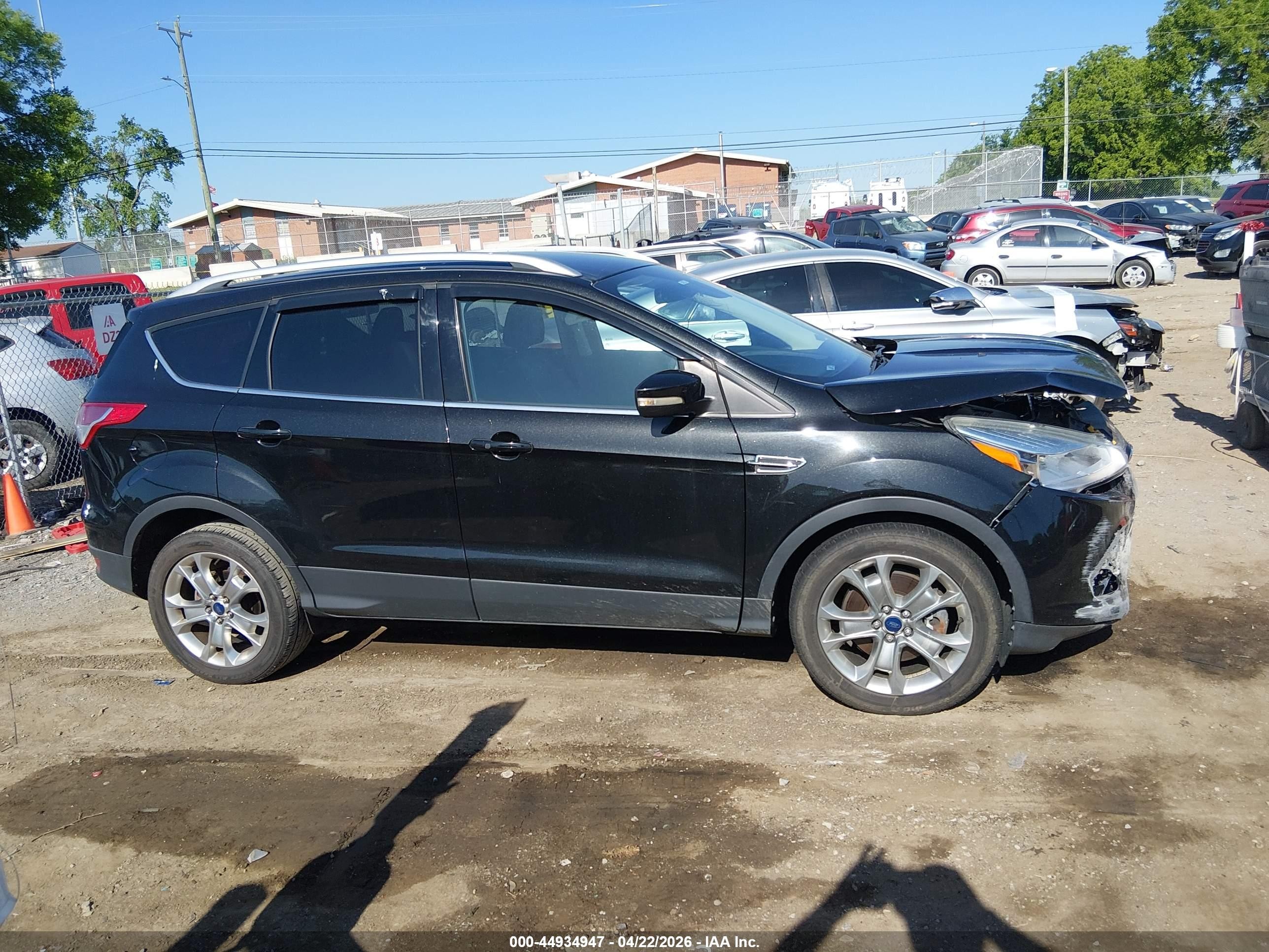 2014 Ford Escape Titanium Черный vin: 1FMCU0J90EUC18594