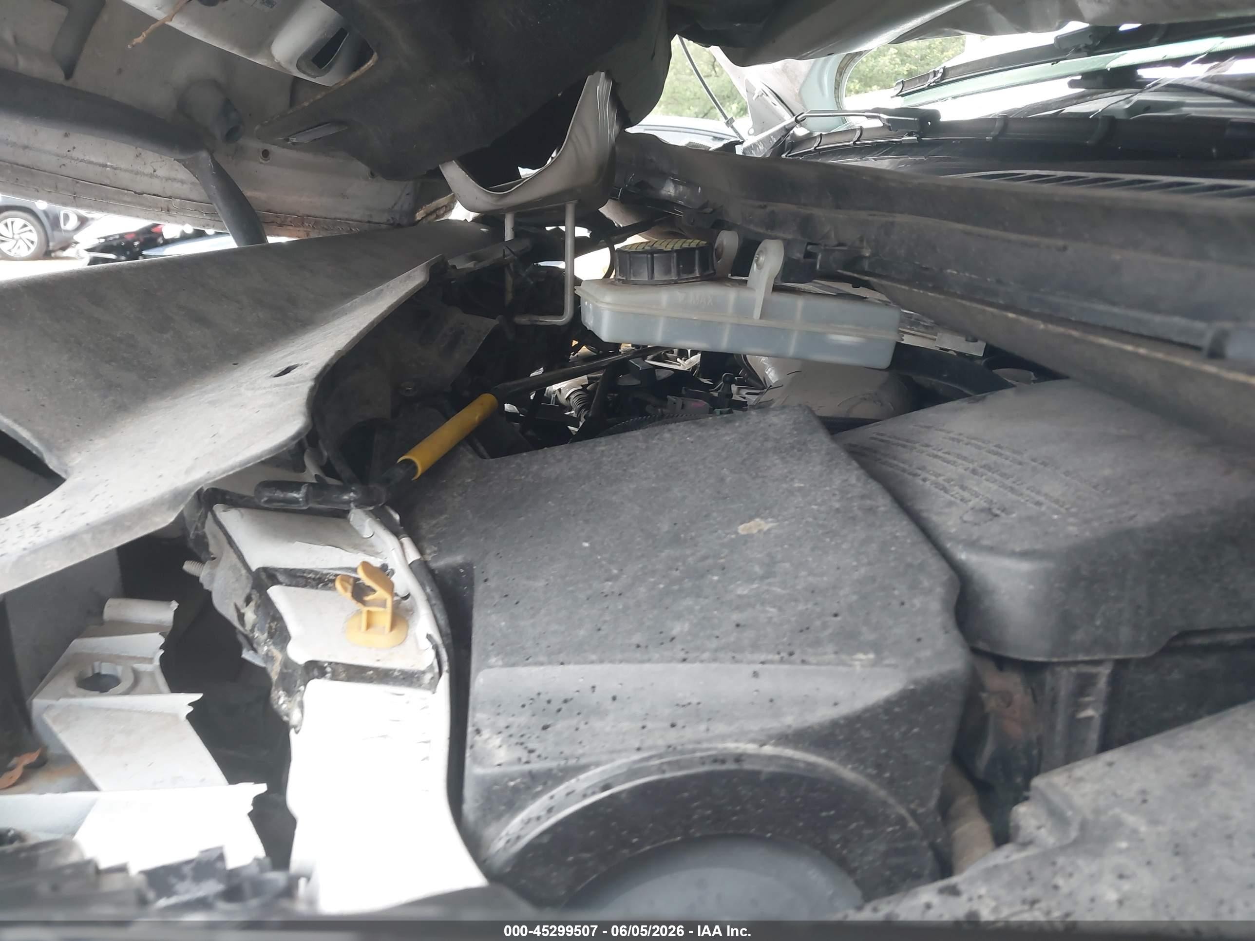2014 Ford Escape Titanium White vin: 1FMCU0J90EUD57799
