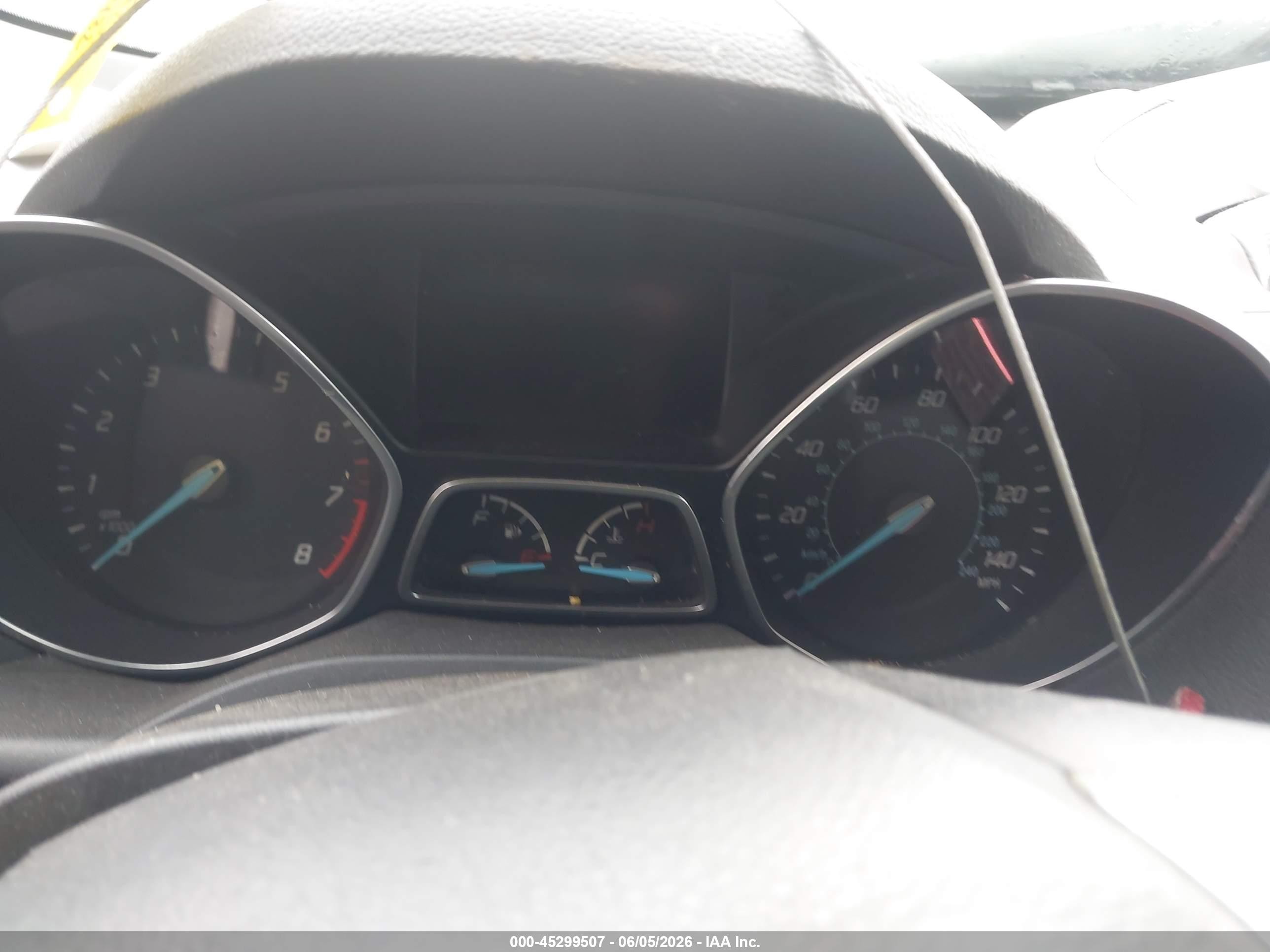 2014 Ford Escape Titanium White vin: 1FMCU0J90EUD57799