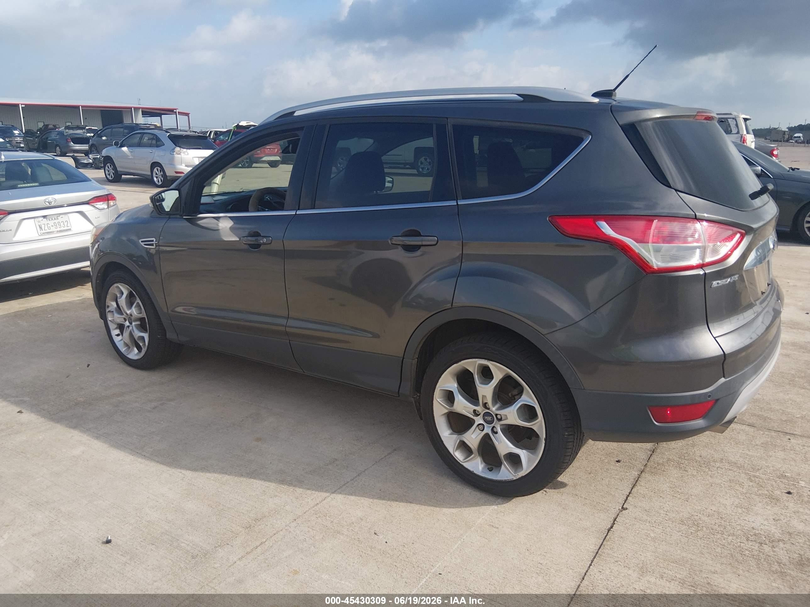 2015 Ford Escape Titanium Gray vin: 1FMCU0J90FUC88131