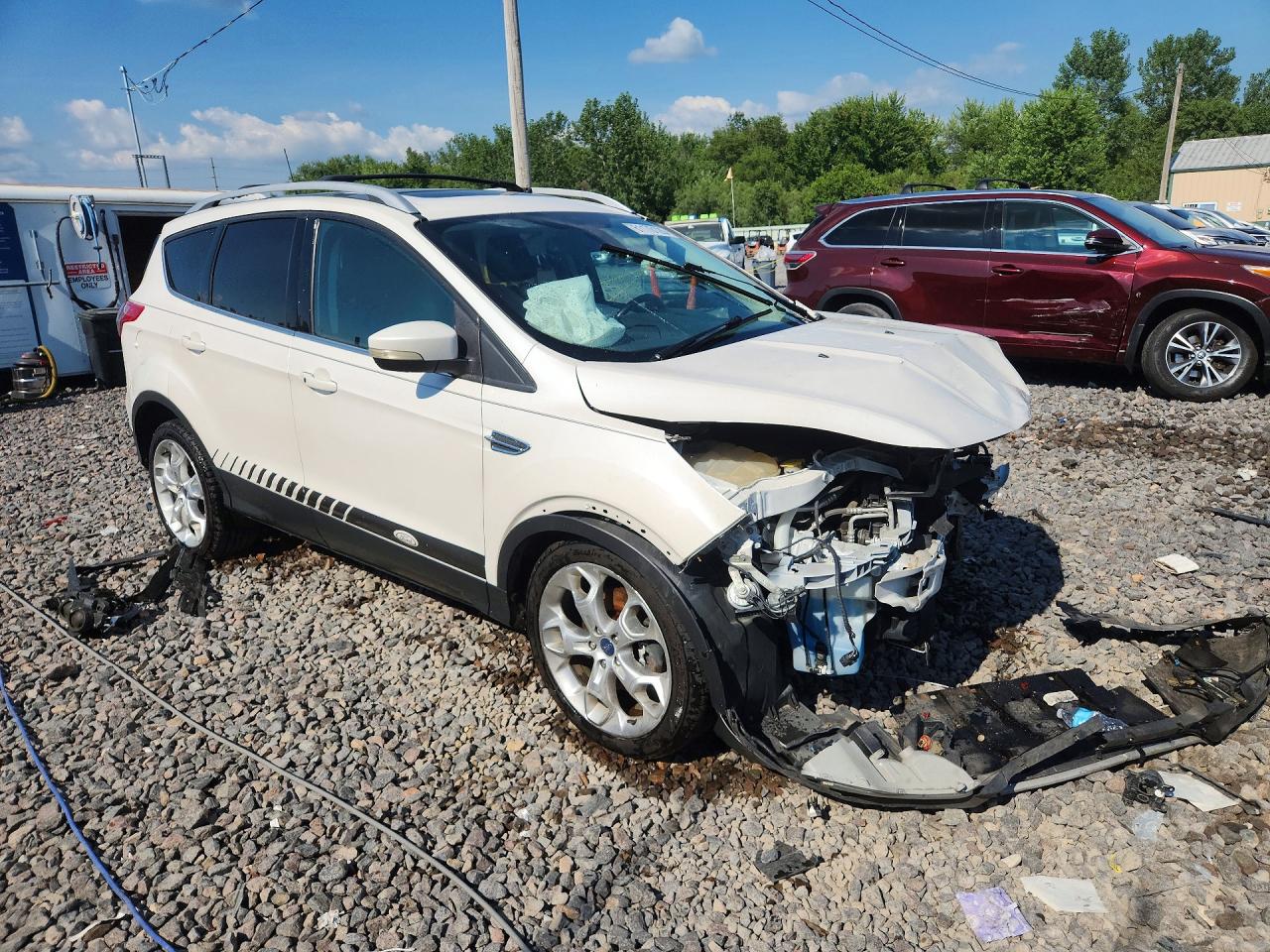 2013 Ford Escape Titanium White vin: 1FMCU0J91DUA58143