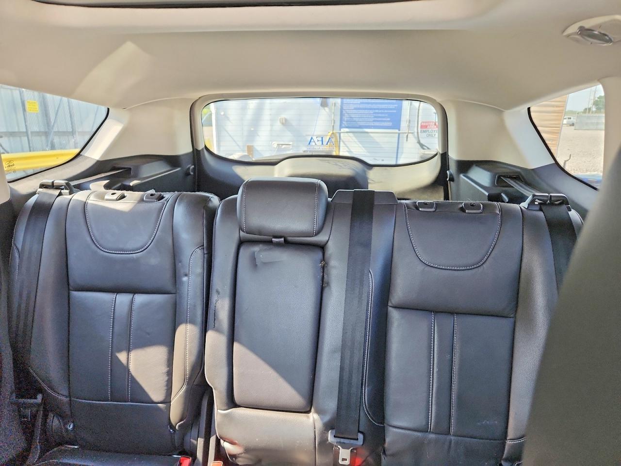 2013 Ford Escape Titanium White vin: 1FMCU0J91DUA58143