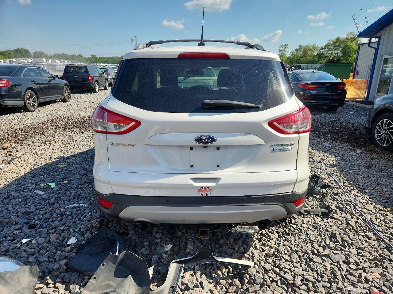 2013 Ford Escape Titanium White vin: 1FMCU0J91DUA58143