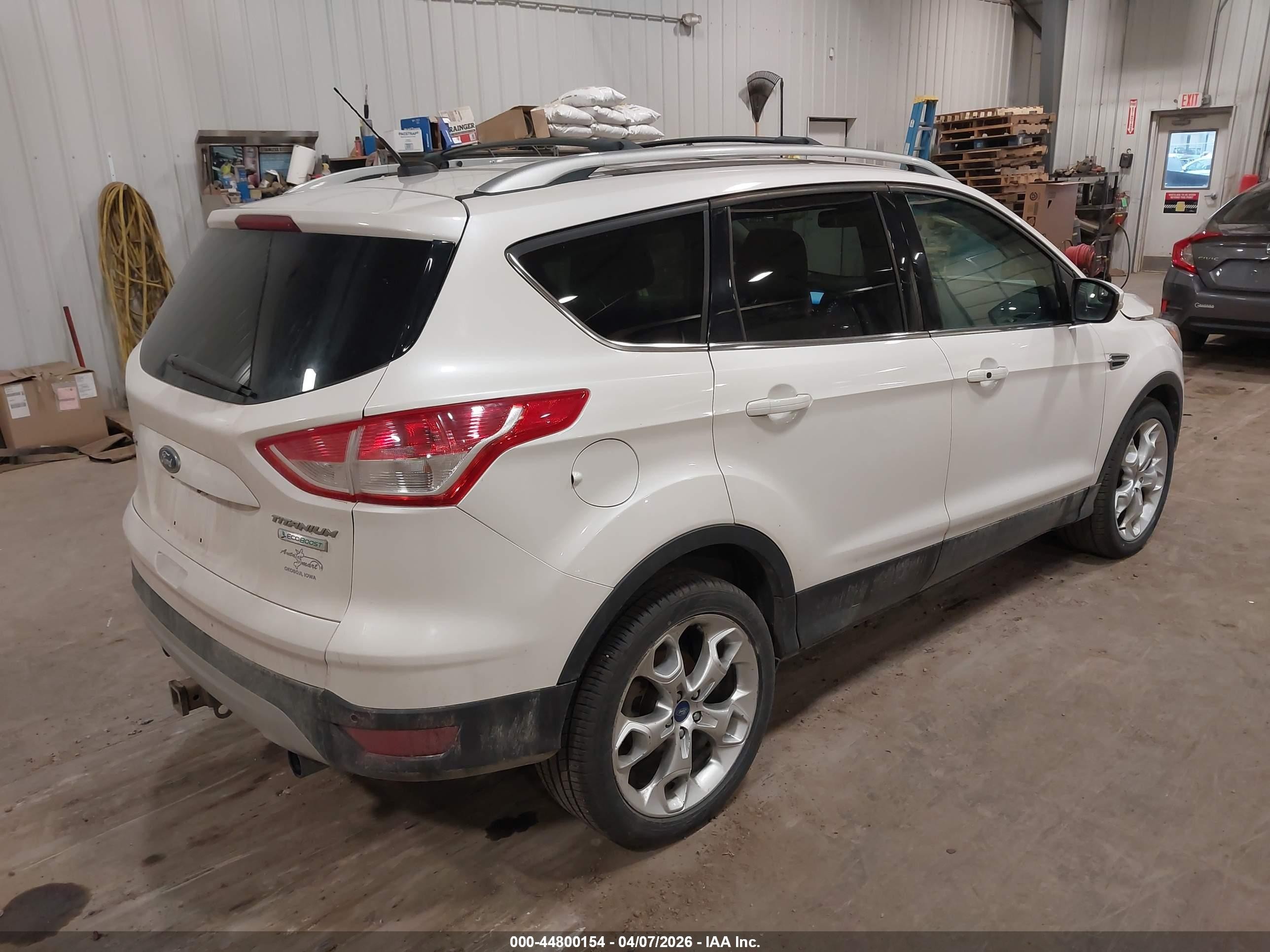 2013 Ford Escape Titanium White vin: 1FMCU0J91DUC24483