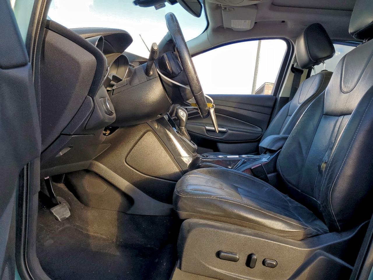 2013 Ford Escape Titanium Green vin: 1FMCU0J91DUC76437