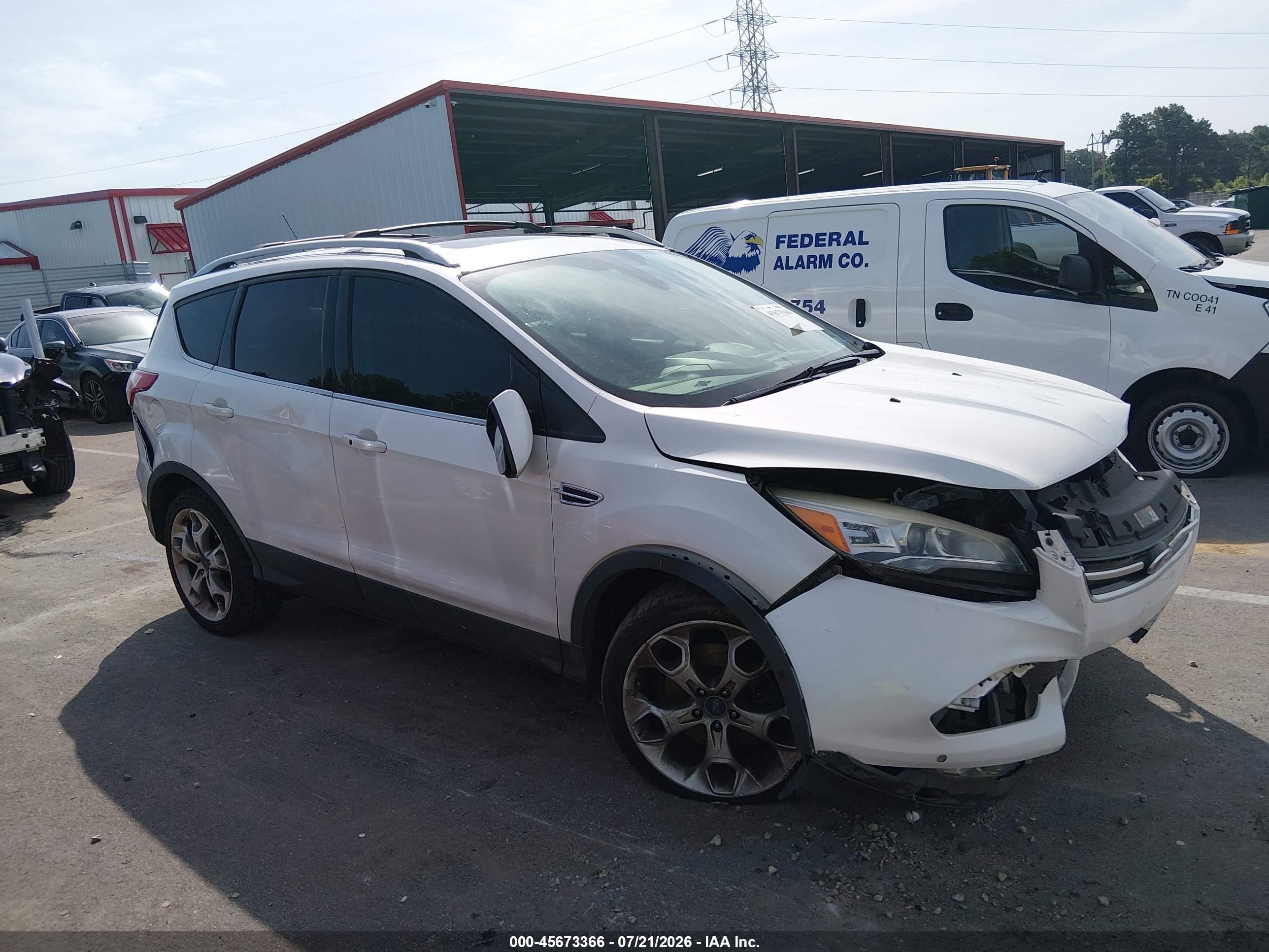 2013 Ford Escape Titanium White vin: 1FMCU0J91DUD32618