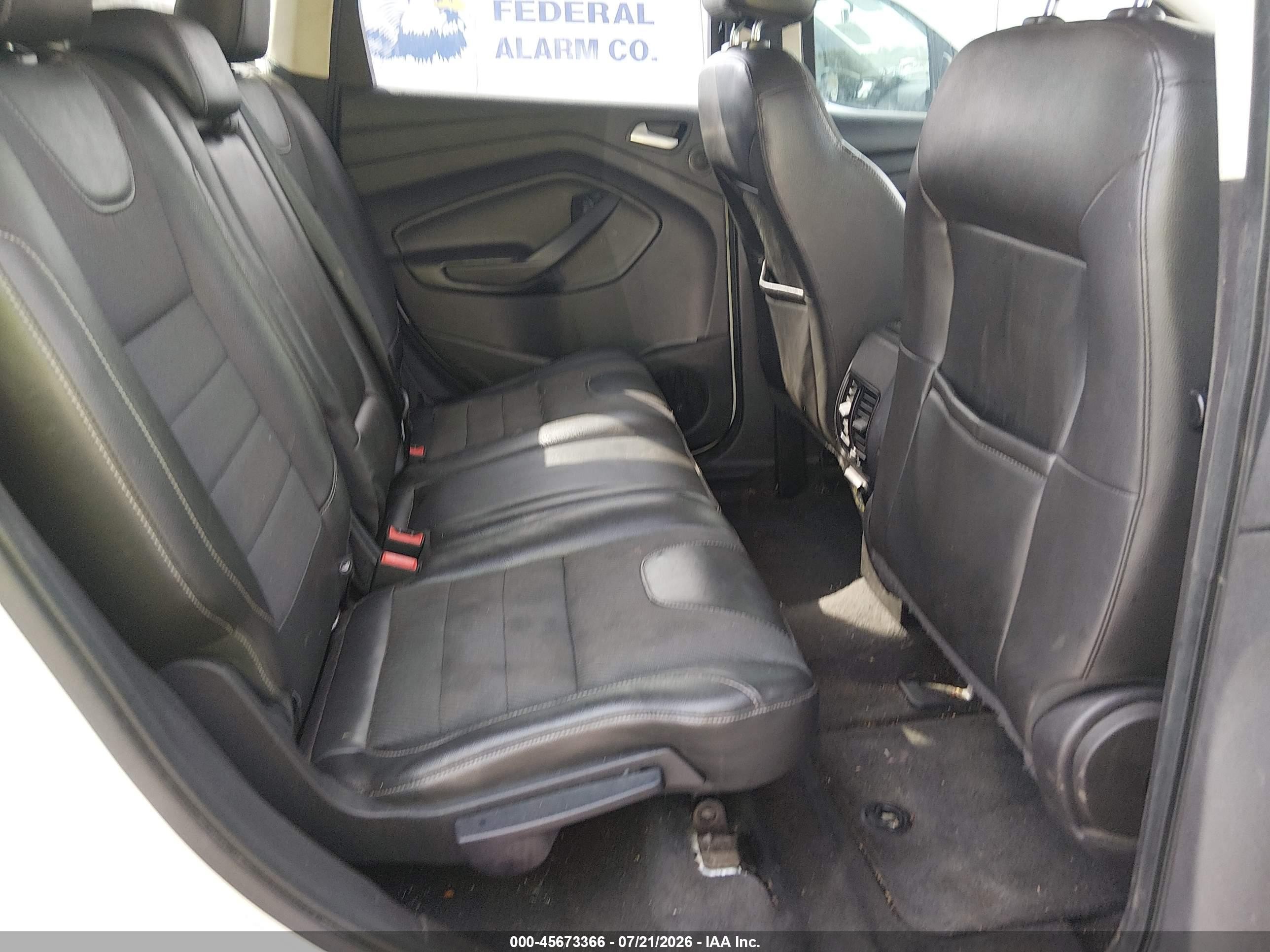 2013 Ford Escape Titanium White vin: 1FMCU0J91DUD32618