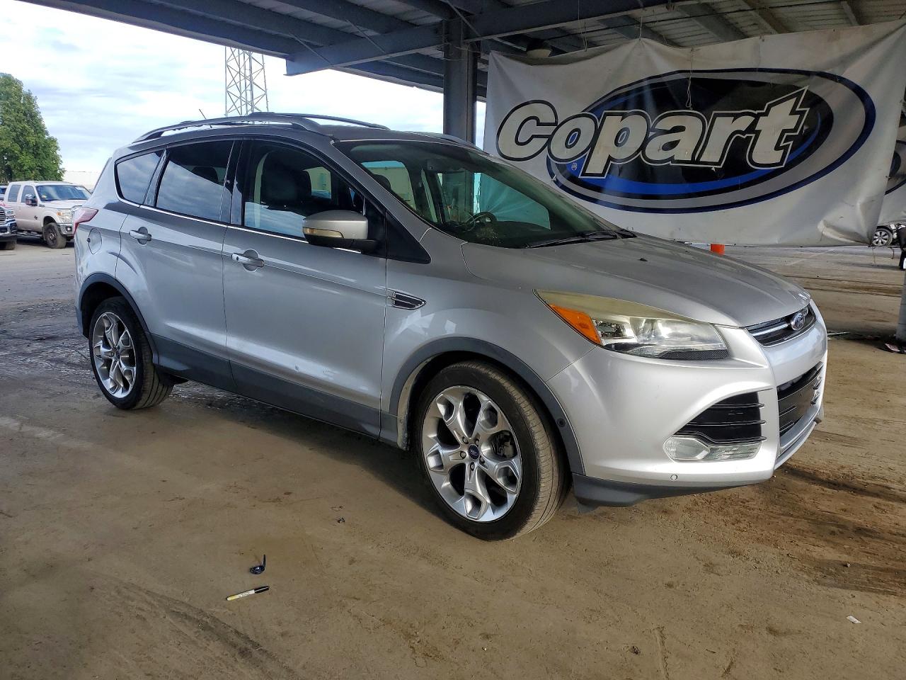 2014 Ford Escape Titanium Silver vin: 1FMCU0J91EUA77938