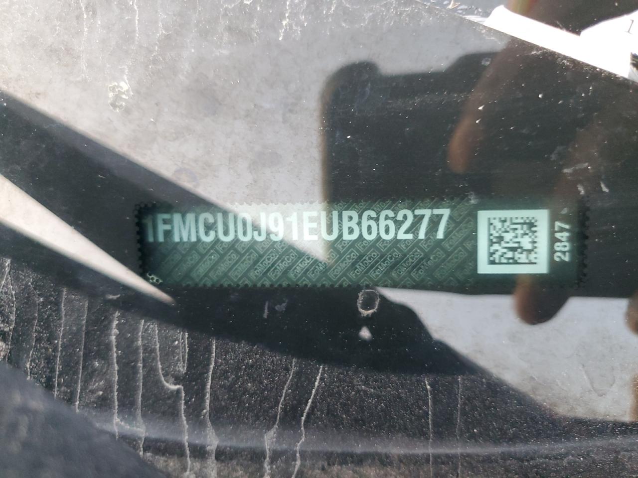2014 Ford Escape Titanium Black vin: 1FMCU0J91EUB66277