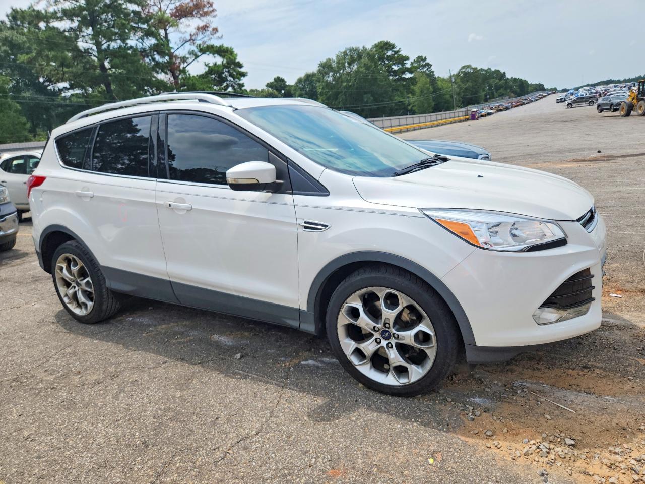 2014 Ford Escape Titanium White vin: 1FMCU0J91EUB92958