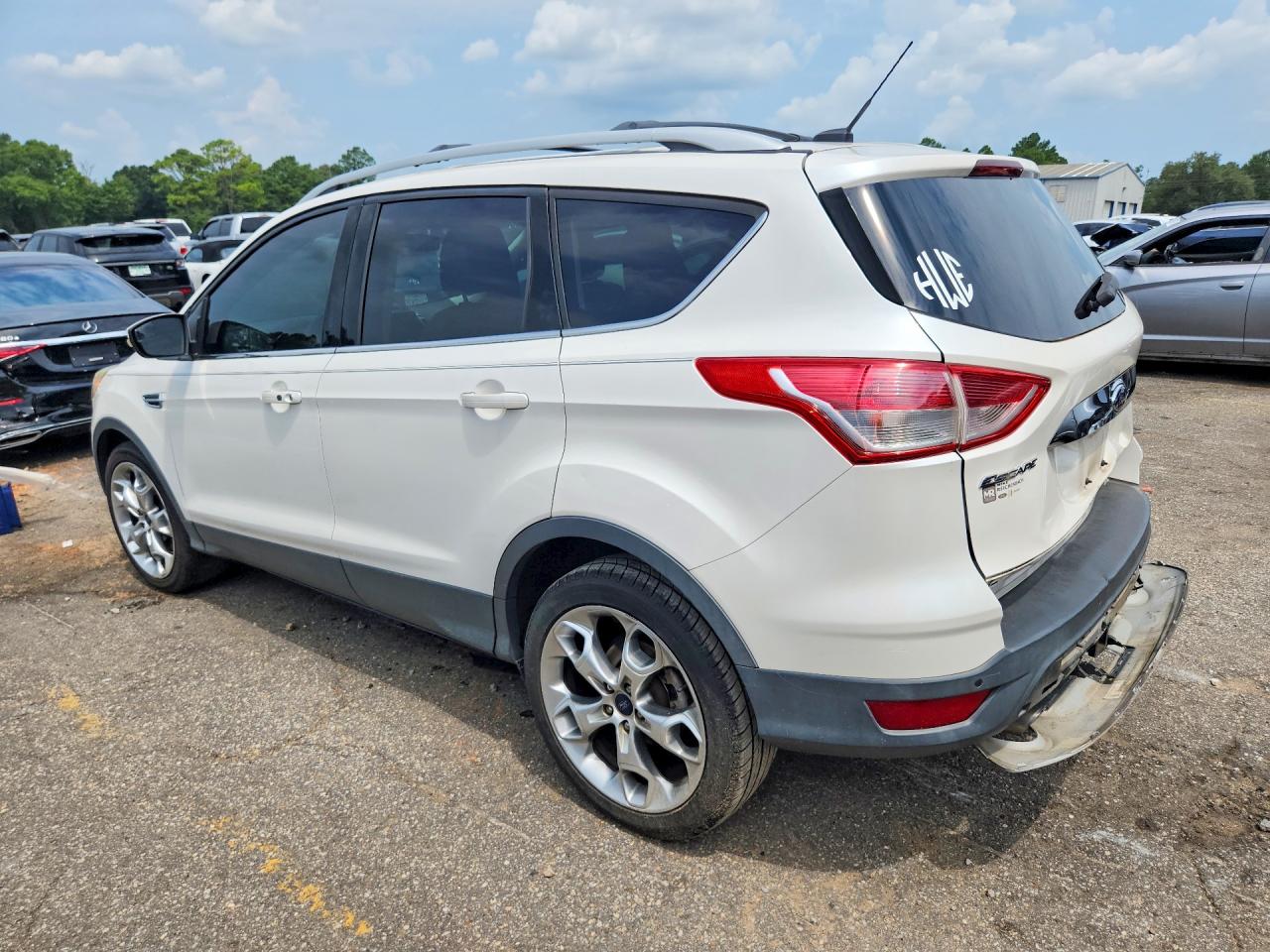 2014 Ford Escape Titanium White vin: 1FMCU0J91EUB92958