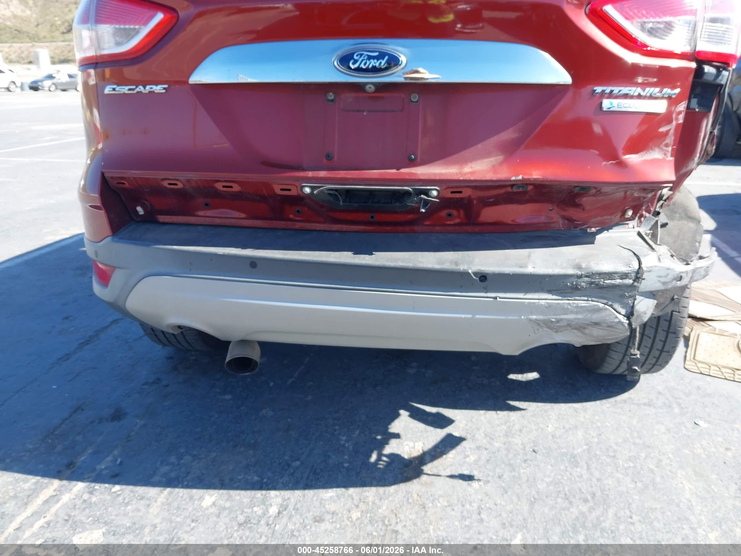 2014 Ford Escape Titanium Красный vin: 1FMCU0J91EUD09390