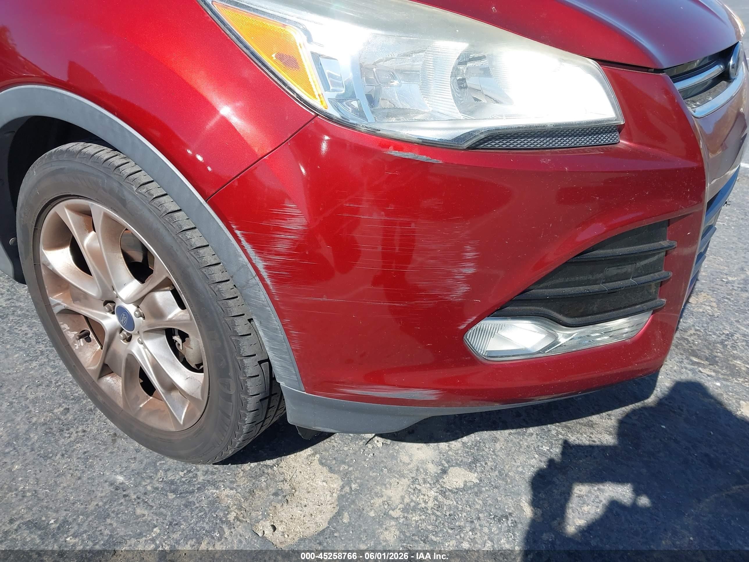 2014 Ford Escape Titanium Красный vin: 1FMCU0J91EUD09390