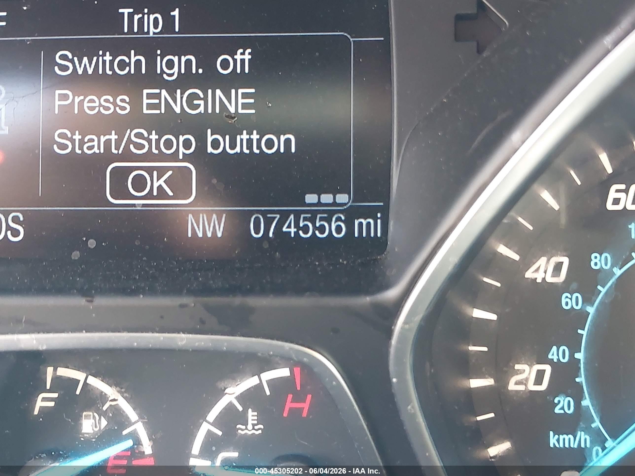 2014 Ford Escape Titanium White vin: 1FMCU0J91EUD56077