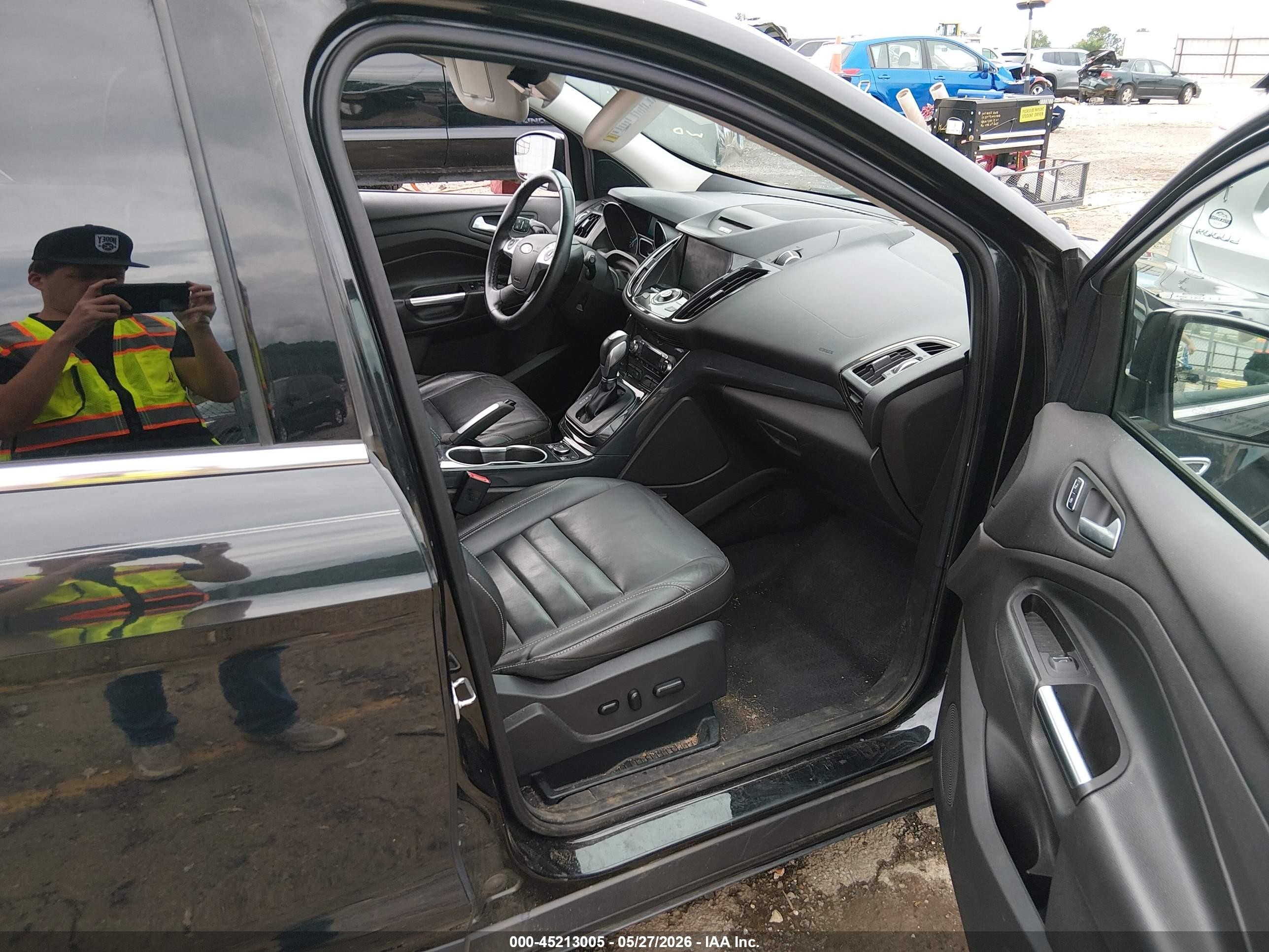 2015 Ford Escape Titanium Black vin: 1FMCU0J91FUA90240